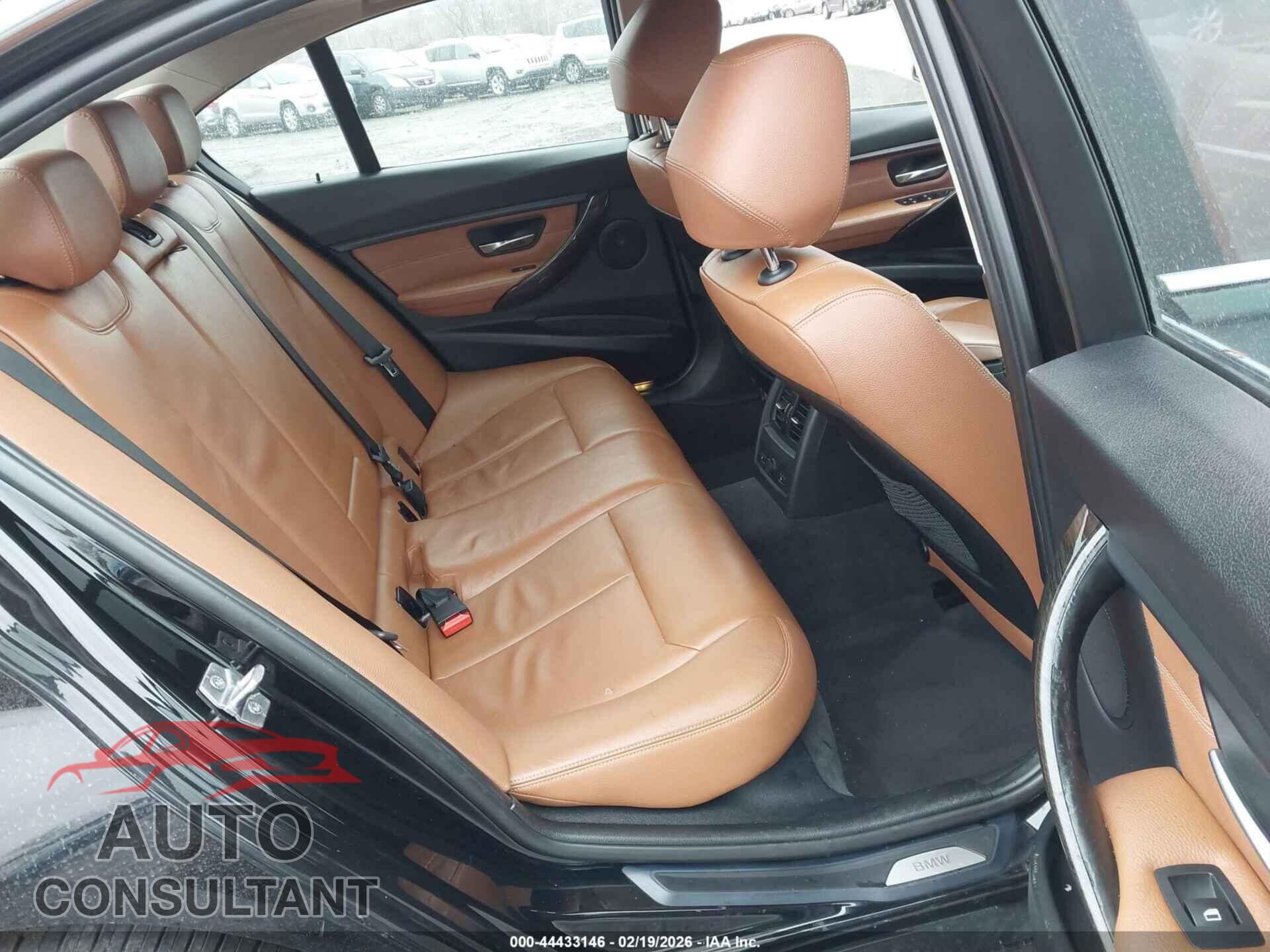 BMW 328I 2013 - WBA3A5C5XDF358527