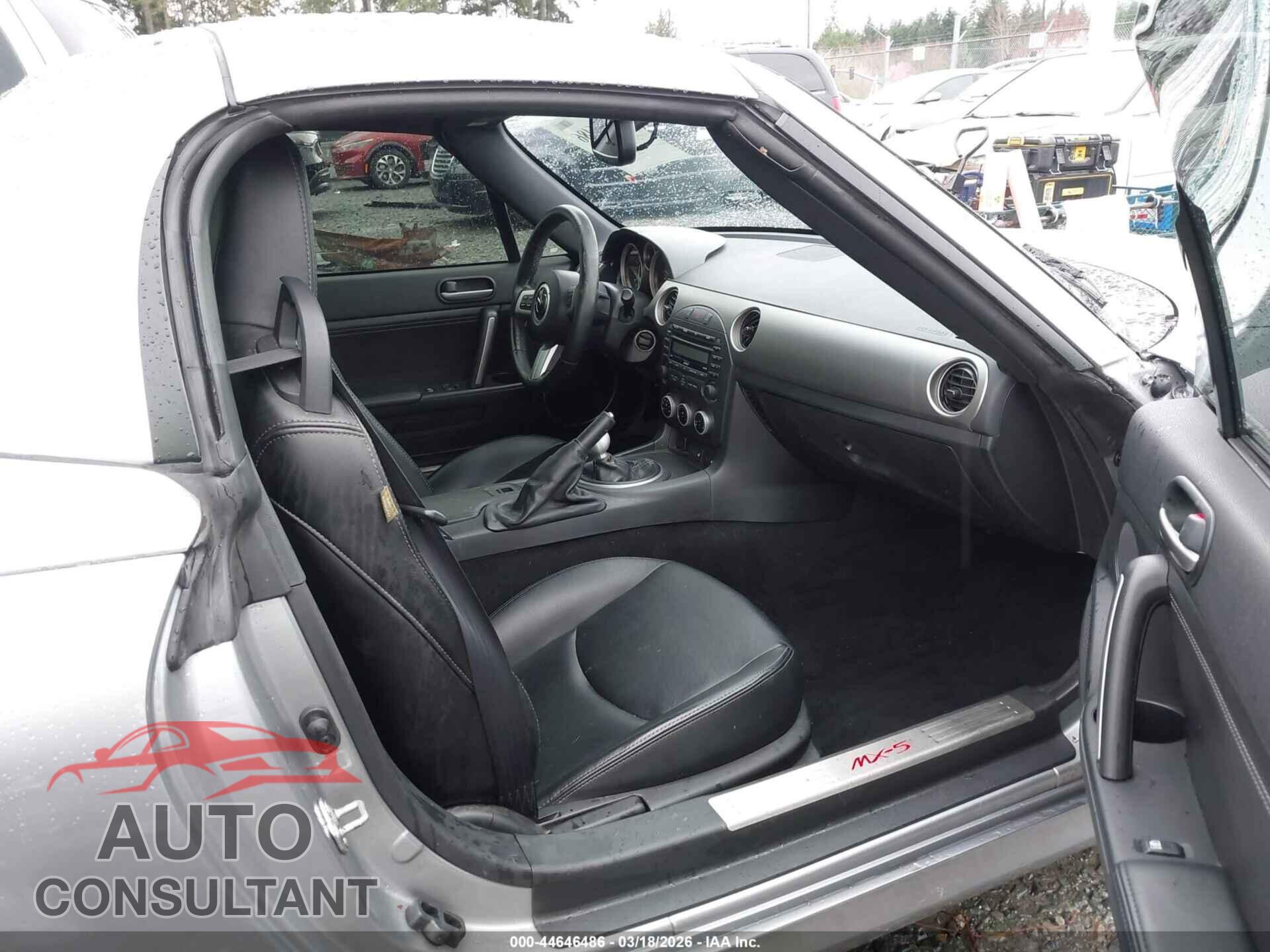 MAZDA MX-5 MIATA 2012 - JM1NC2PF6C0221593
