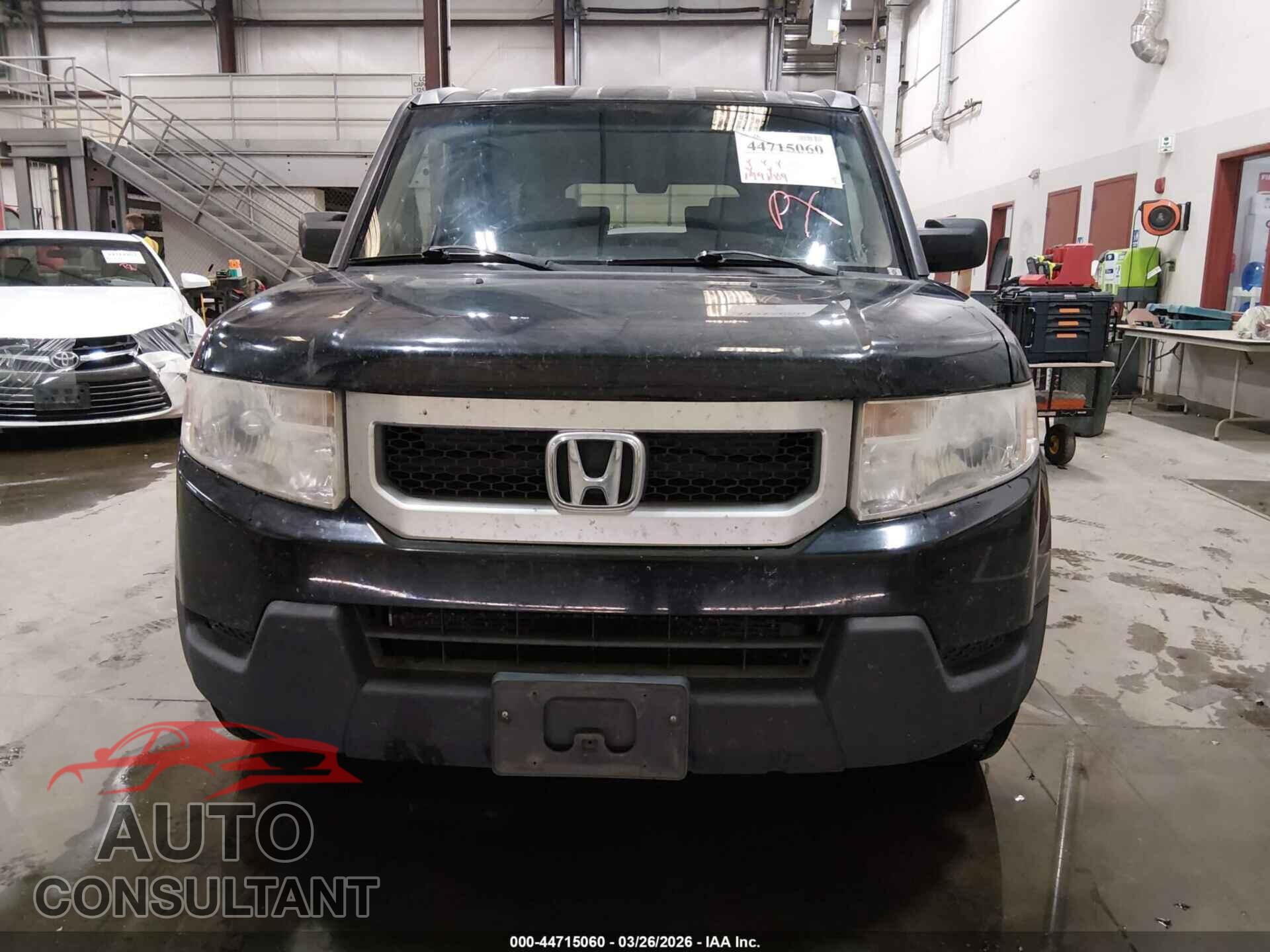 HONDA ELEMENT 2011 - 5J6YH2H77BL005121