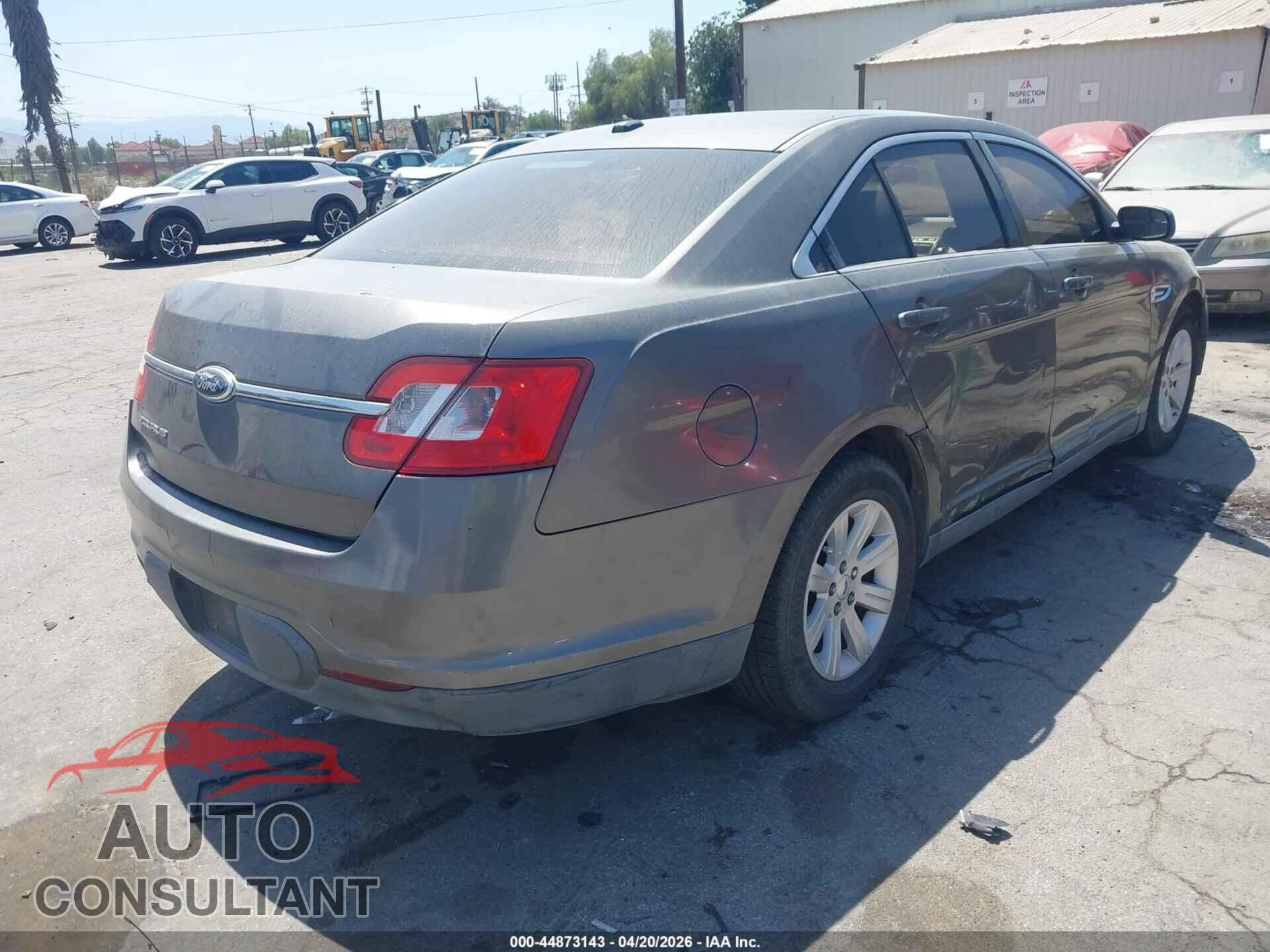 FORD TAURUS 2012 - 1FAHP2DW2CG120182