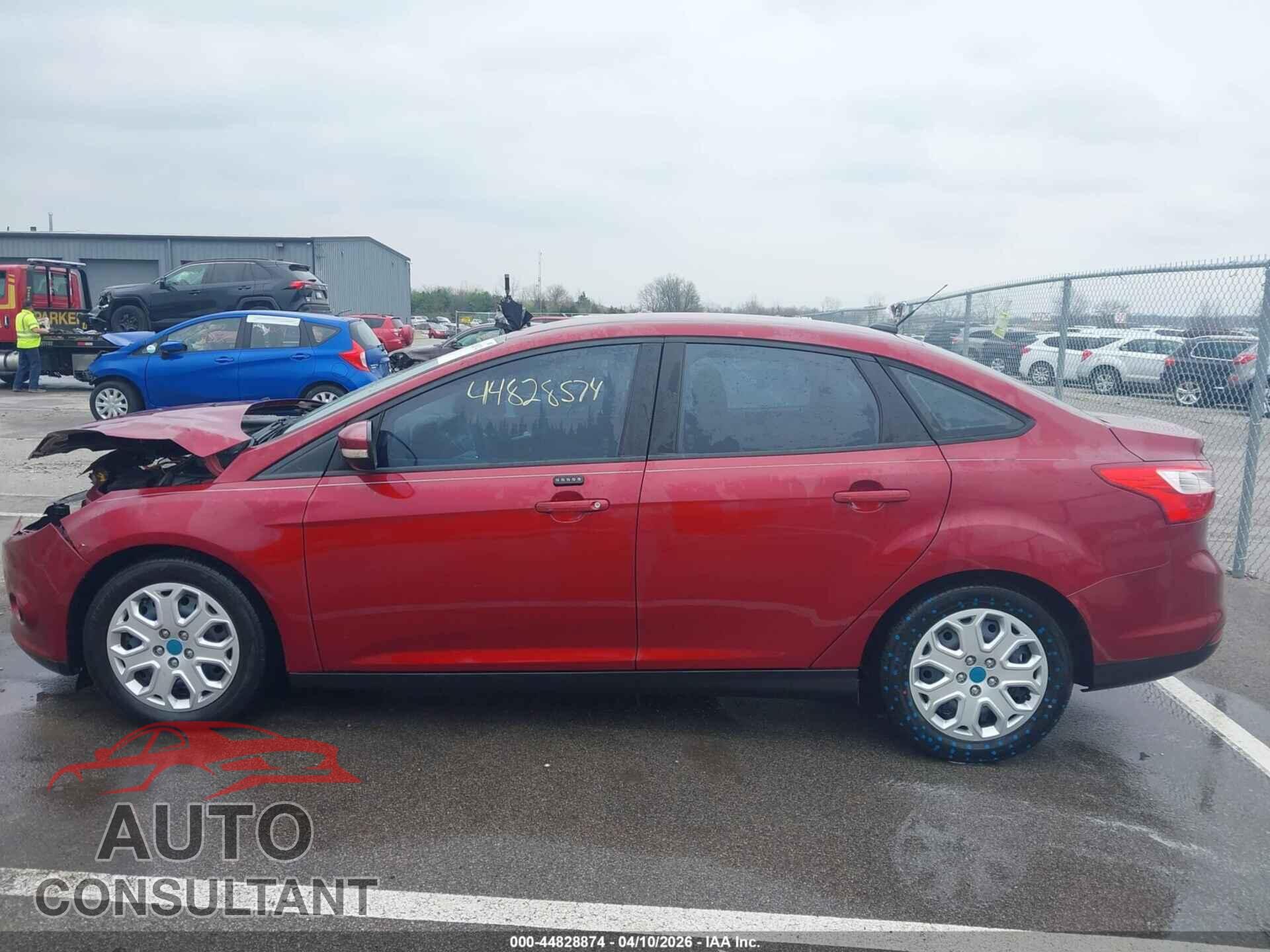 FORD FOCUS 2014 - 1FADP3F25EL370959