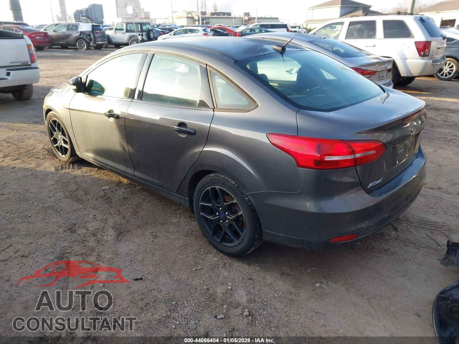 FORD FOCUS 2016 - 1FADP3F23GL256574