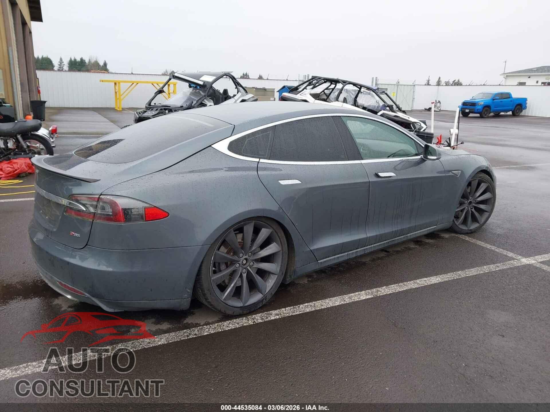 TESLA MODEL S 2013 - 5YJSA1DP9DFP14848