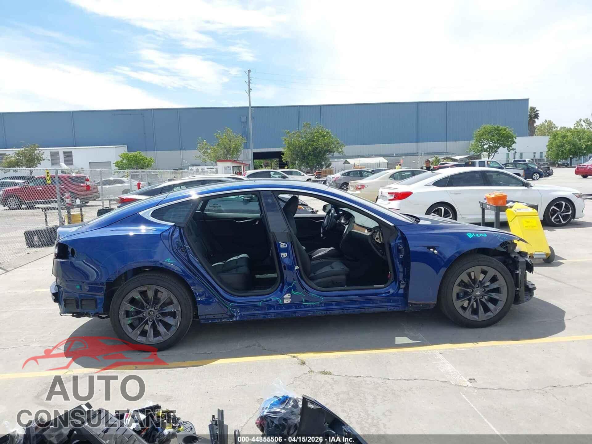 TESLA MODEL S 2020 - 5YJSA1E25LF409347