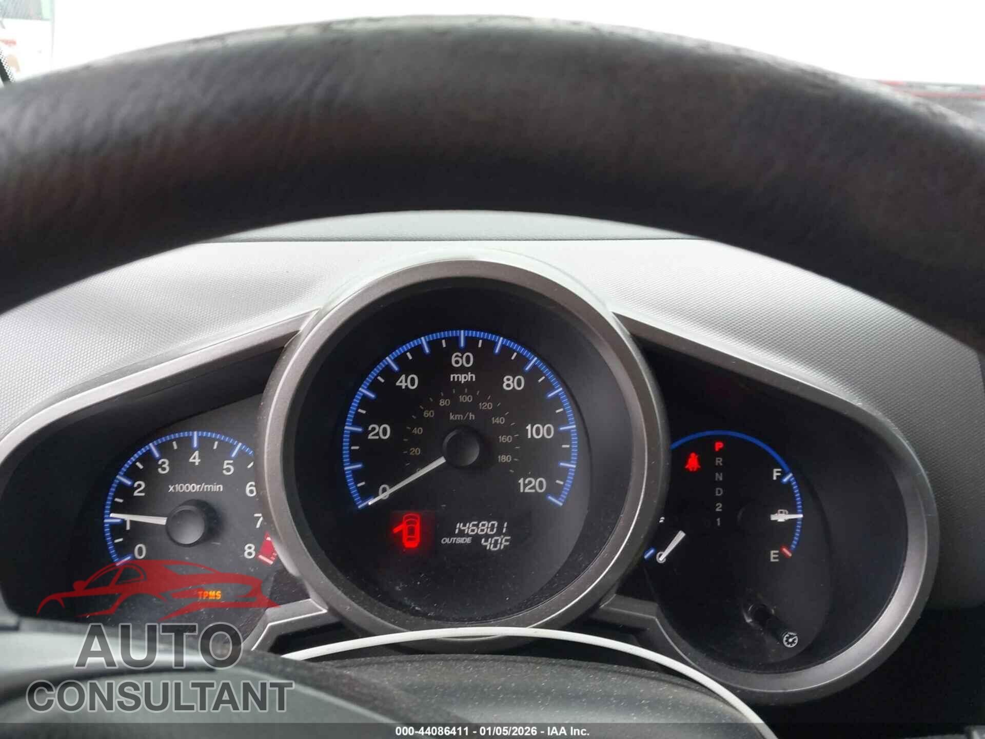 HONDA ELEMENT 2010 - 5J6YH2H70AL000938