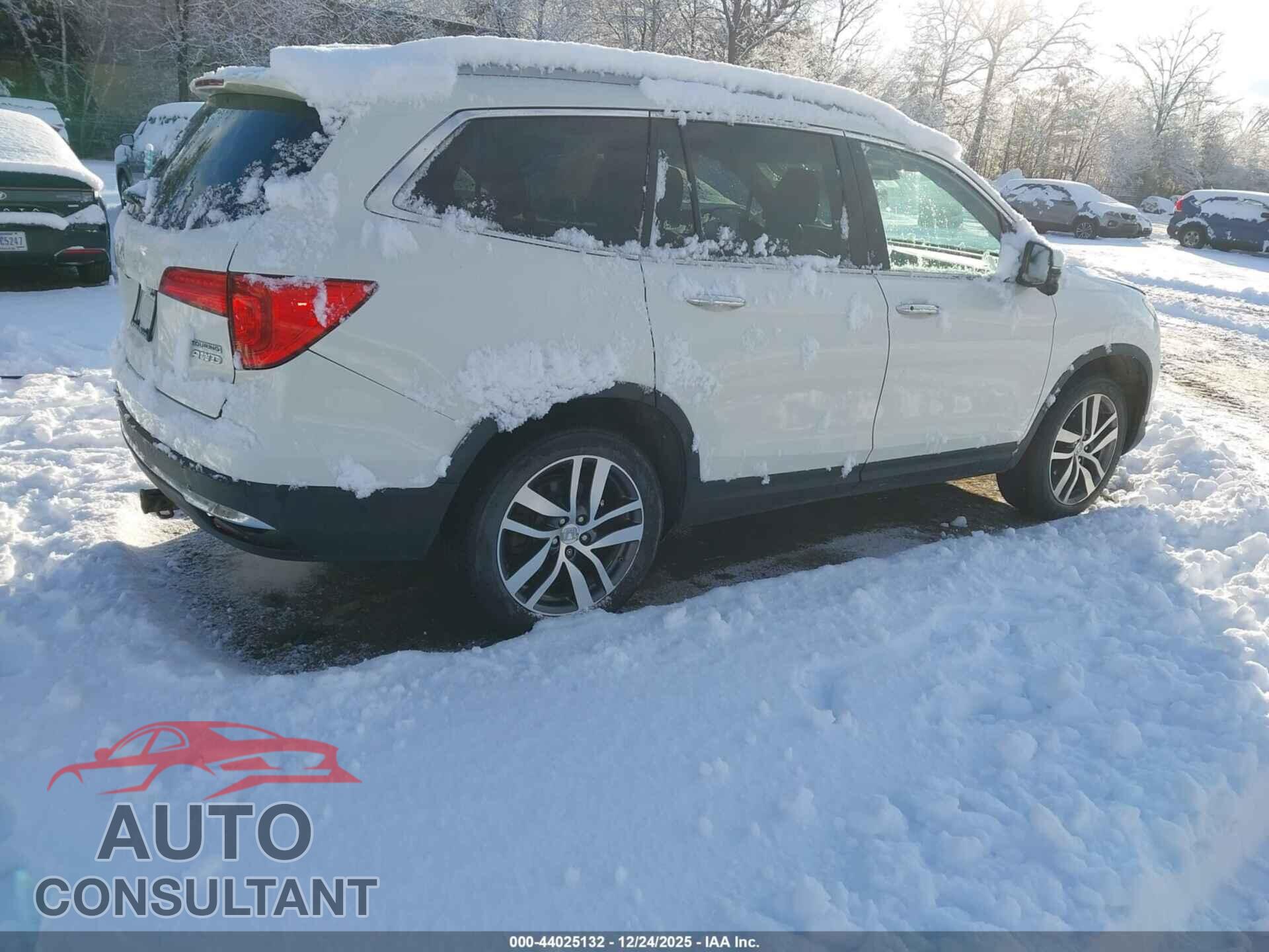 HONDA PILOT 2016 - 5FNYF6H93GB089355