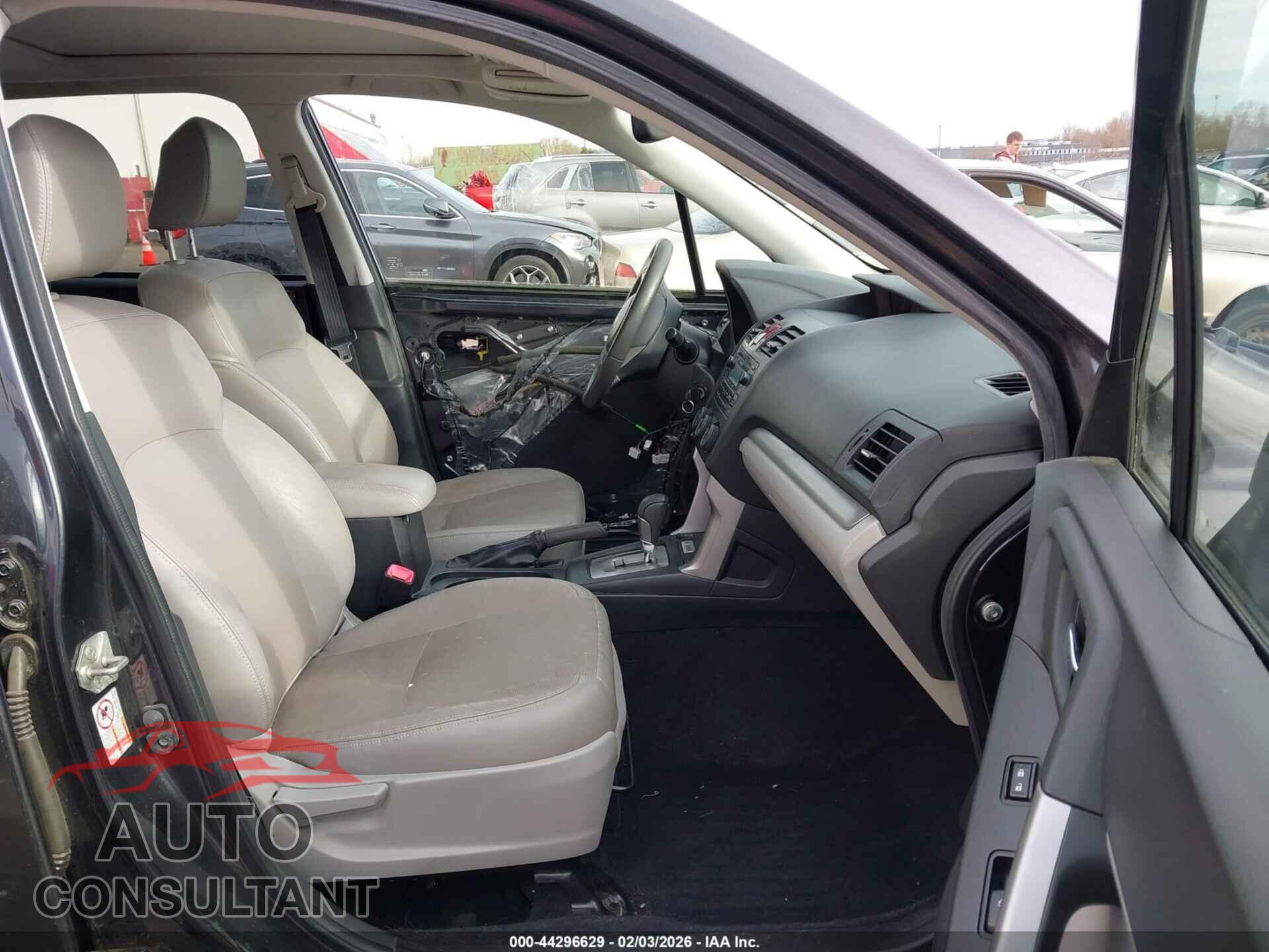 SUBARU FORESTER 2015 - JF2SJAHC8FH832675