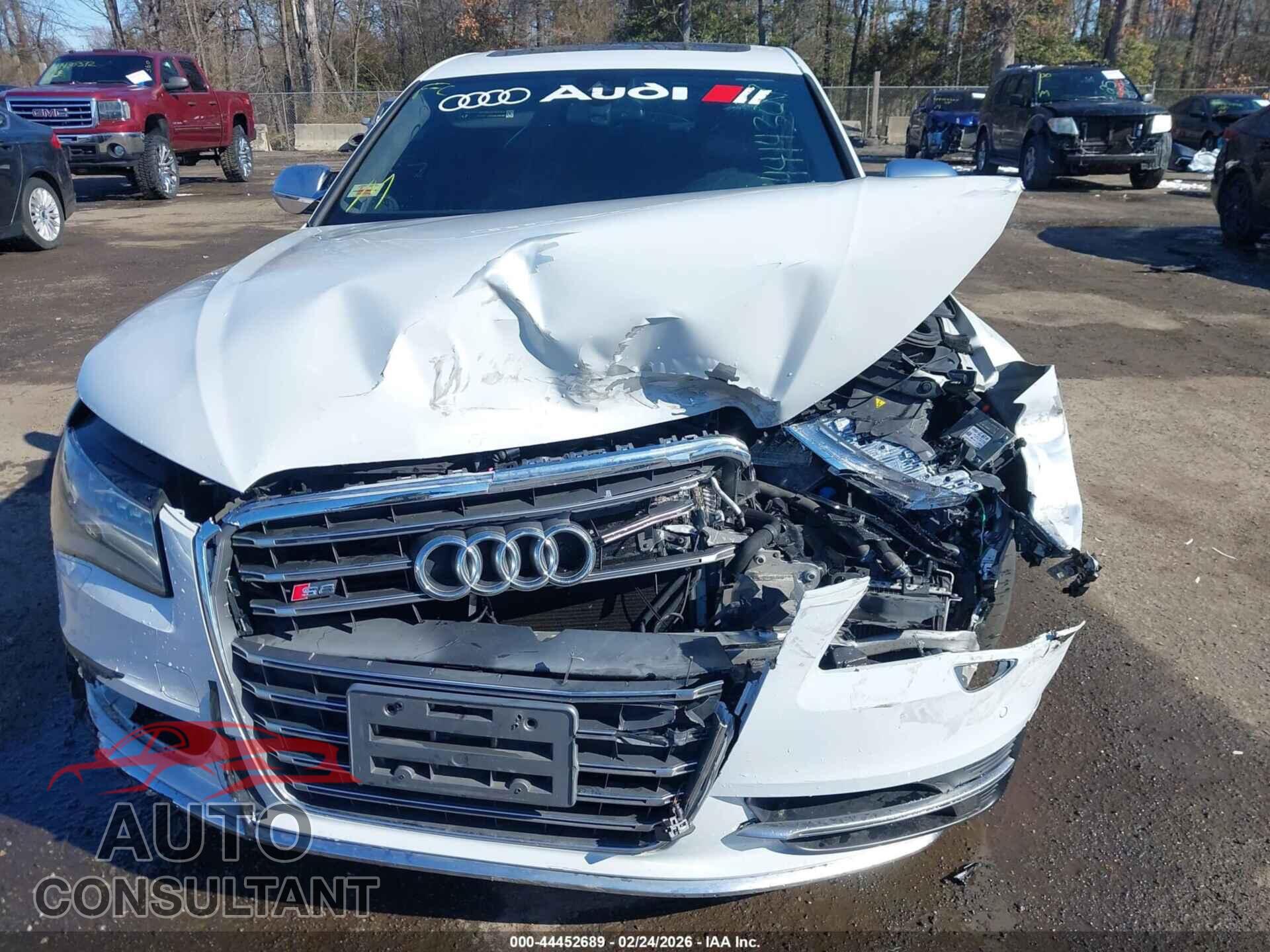 AUDI S8 2013 - WAUD2AFD1DN031887