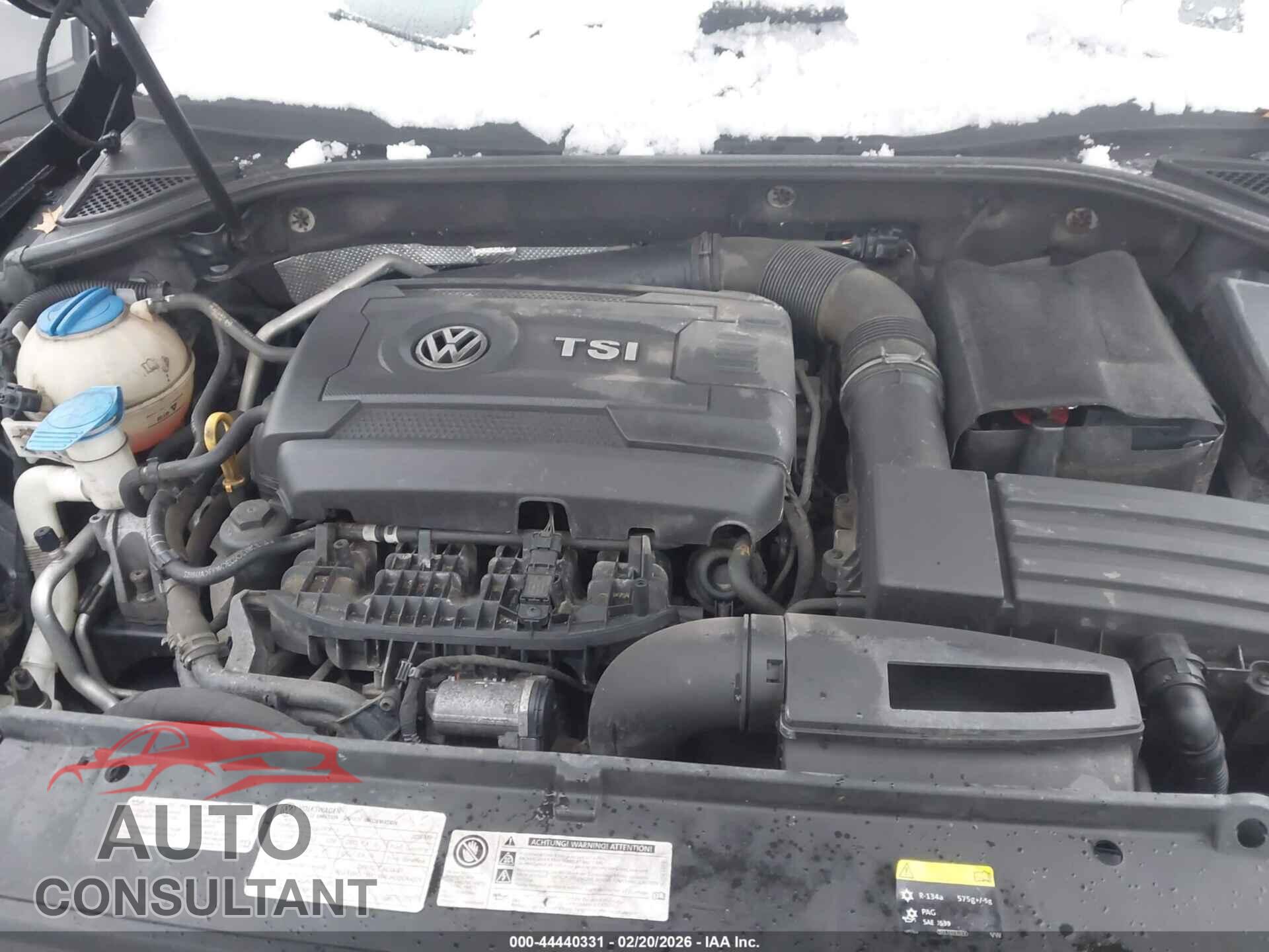 VOLKSWAGEN PASSAT 2015 - 1VWAT7A3XFC069568