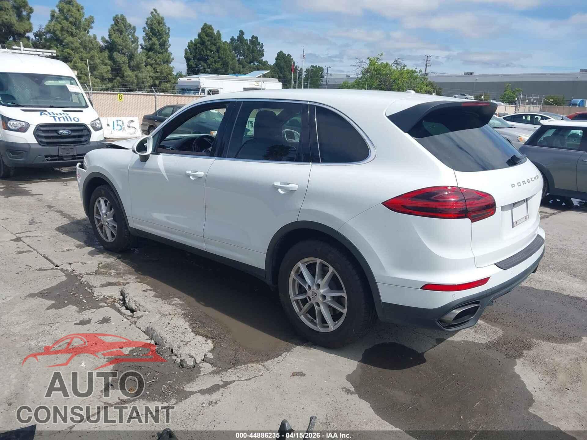 PORSCHE CAYENNE 2016 - WP1AA2A26GKA36463