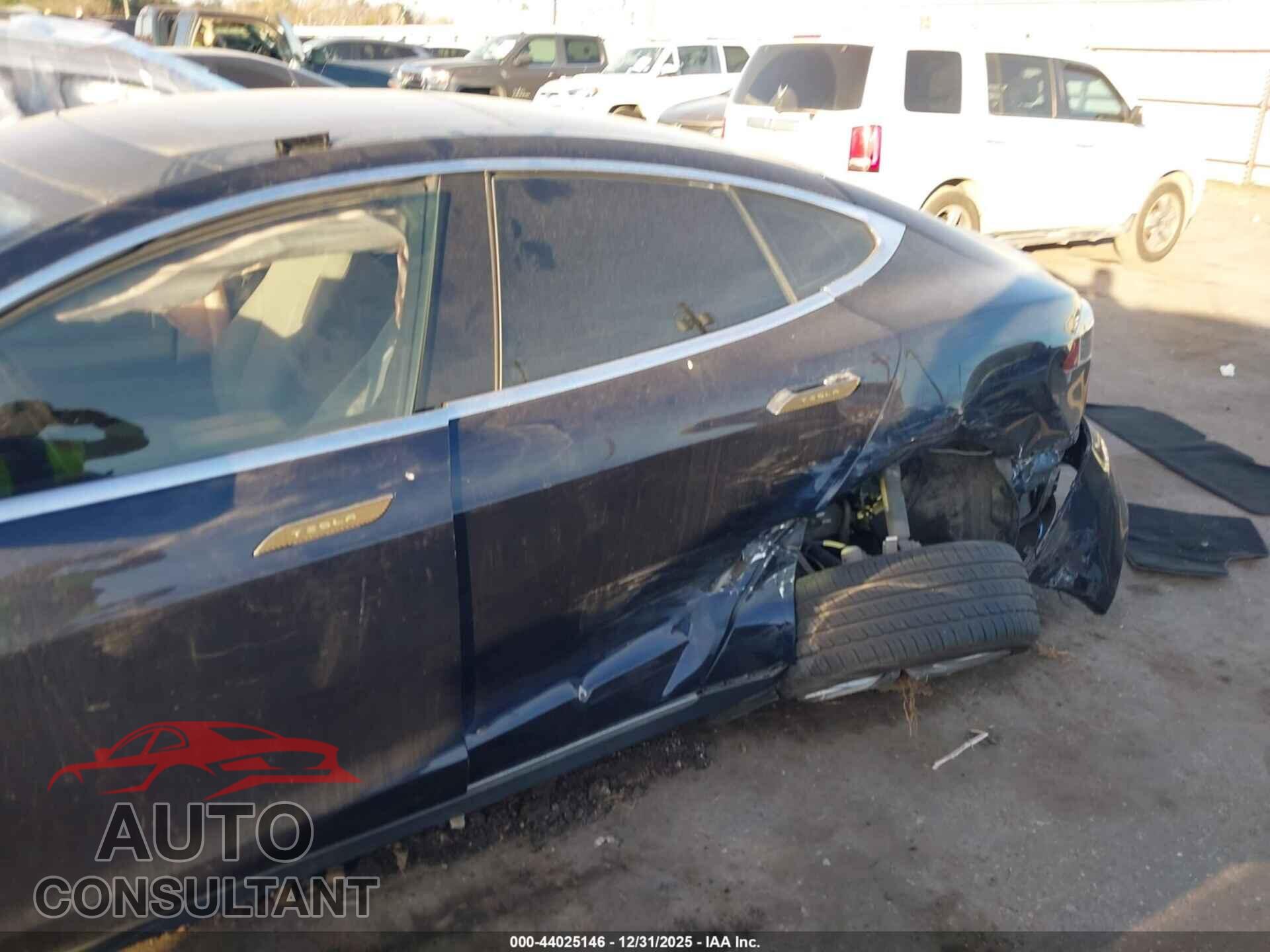 TESLA MODEL S 2015 - 5YJSA1H29FFP75974