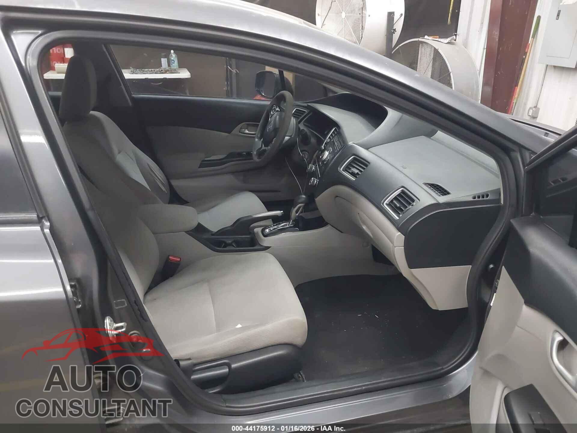 HONDA CIVIC 2013 - 19XFB2F53DE044204
