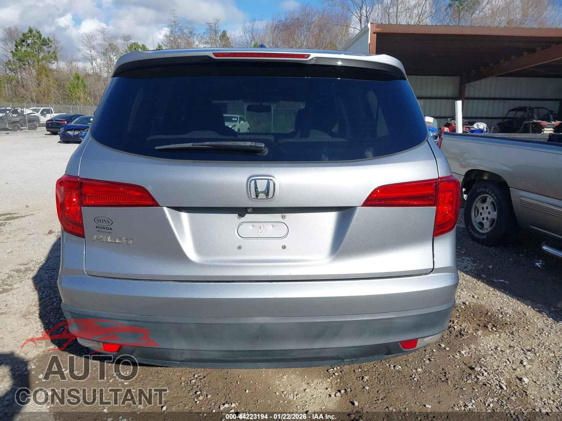 HONDA PILOT 2017 - 5FNYF5H57HB000198