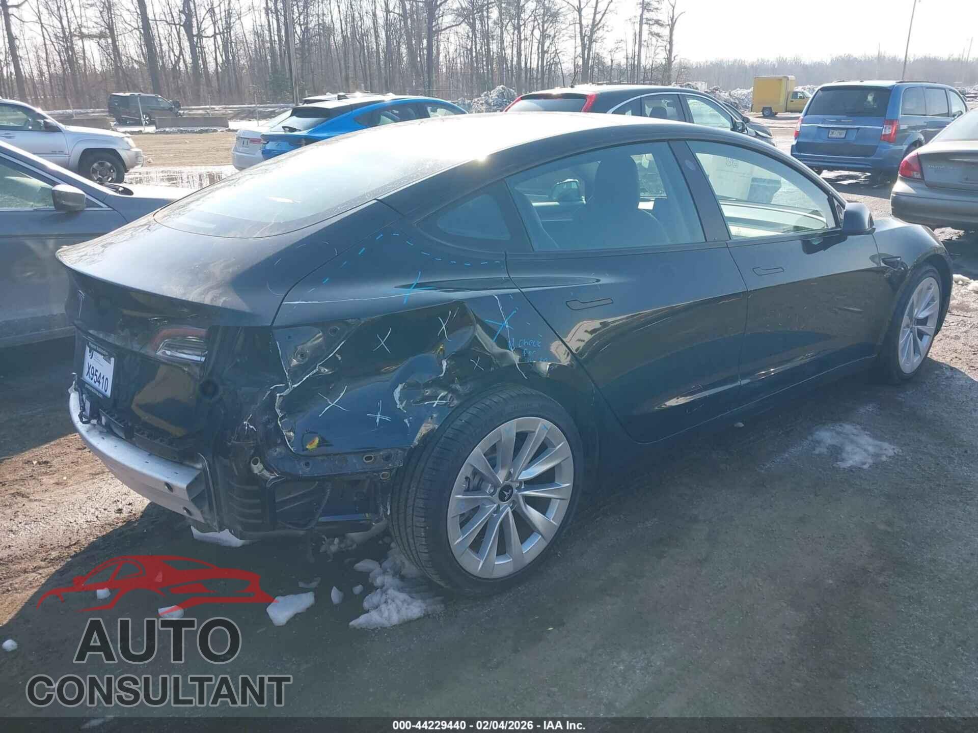 TESLA MODEL 3 2021 - 5YJ3E1EA4MF070324