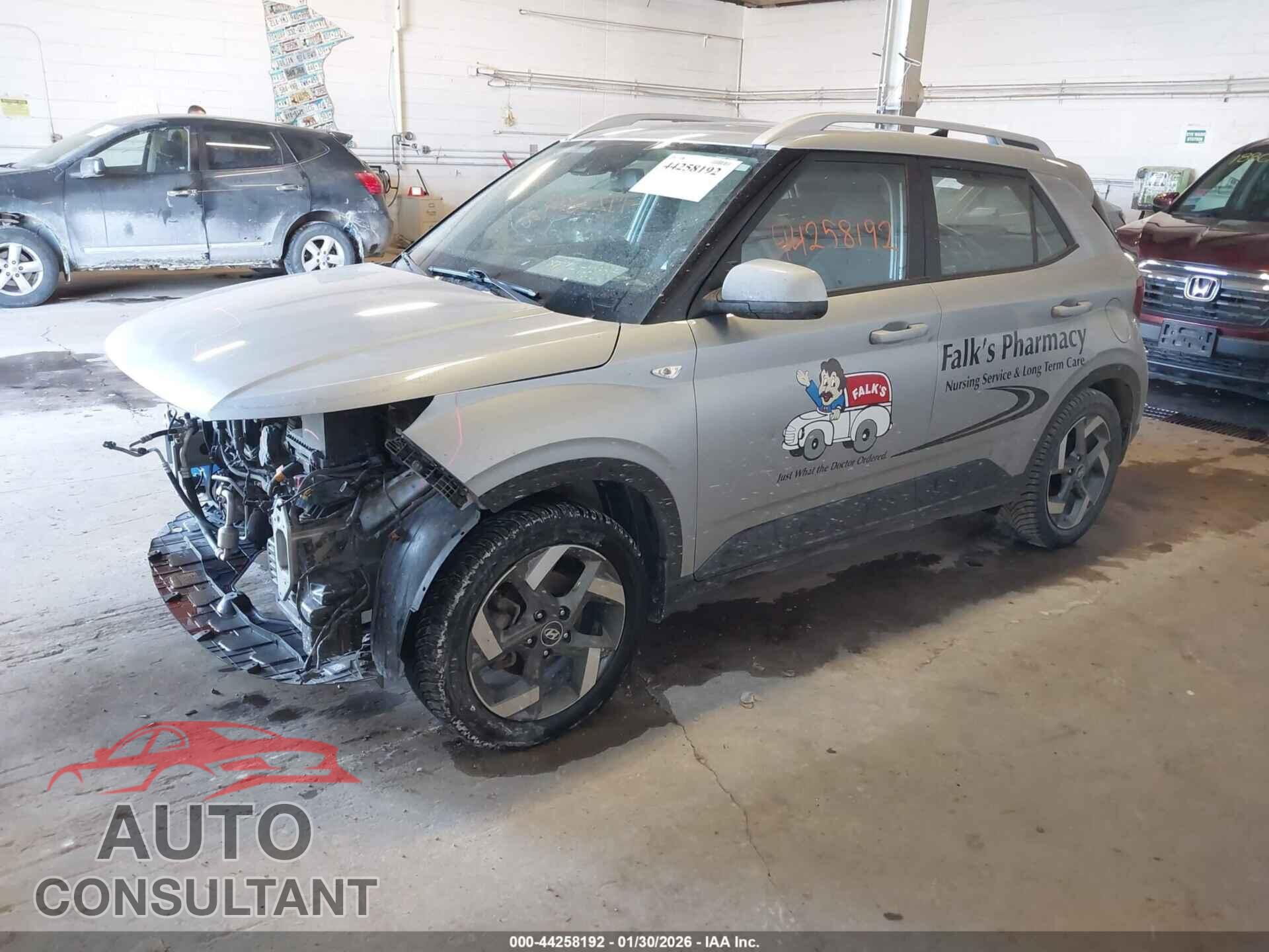 HYUNDAI VENUE 2022 - KMHRC8A32NU158552