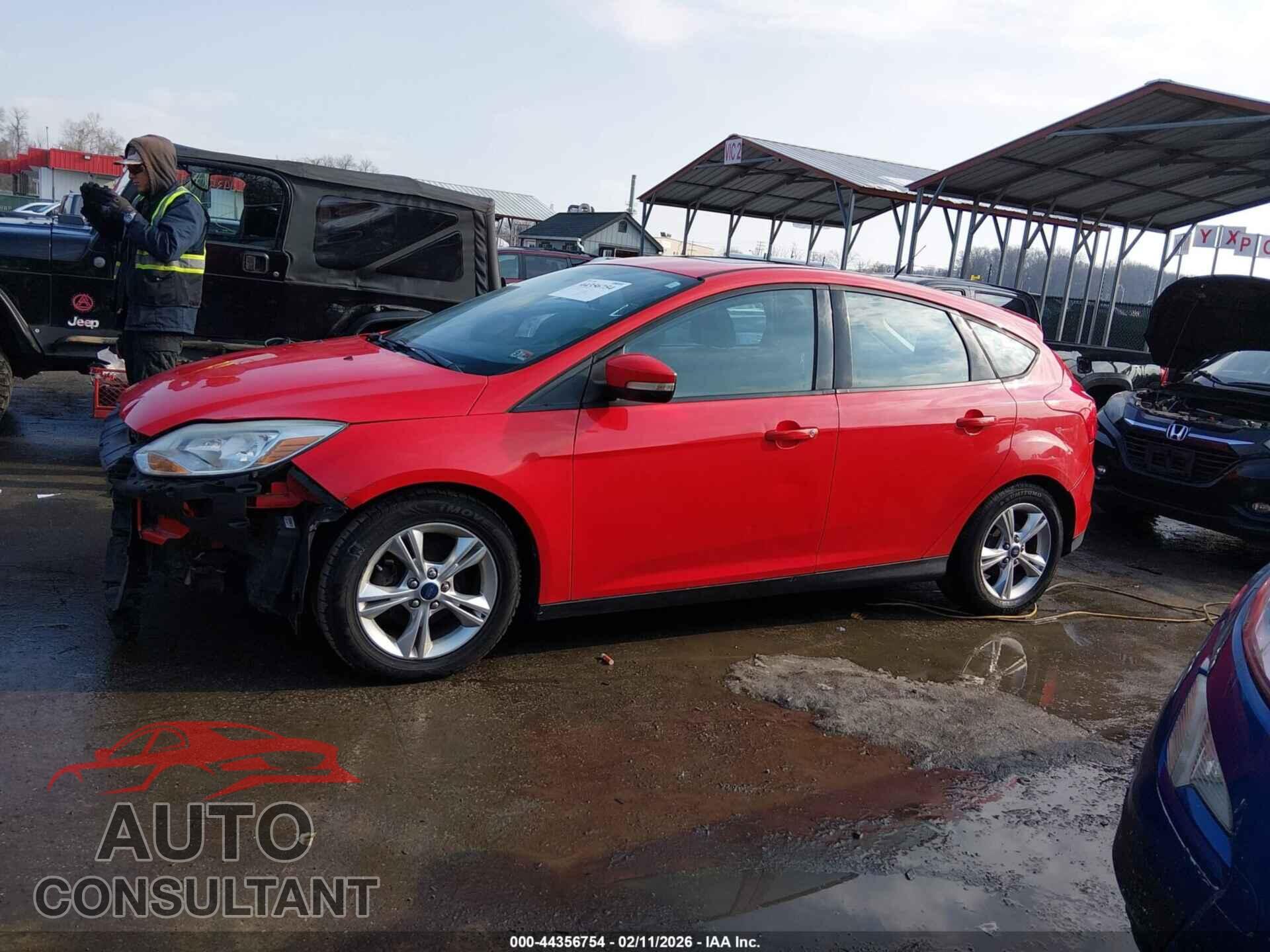 FORD FOCUS 2014 - 1FADP3K21EL157223