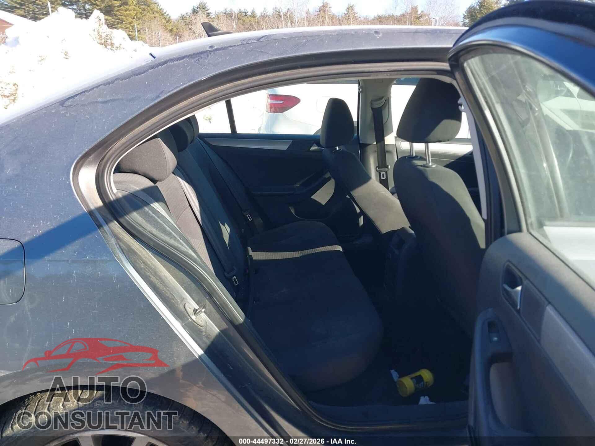 VOLKSWAGEN JETTA 2016 - 3VWD67AJ5GM239077