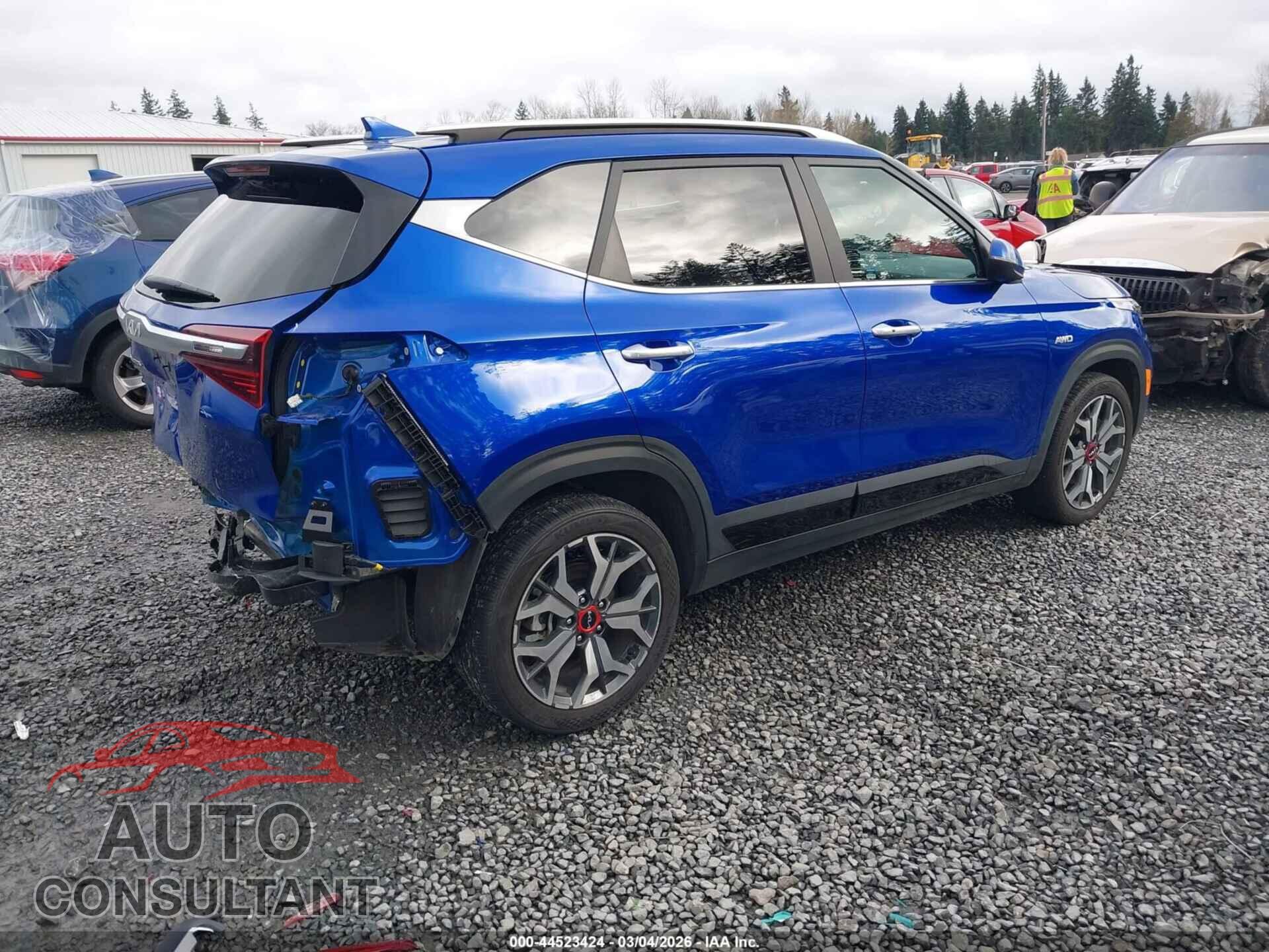 KIA SELTOS 2023 - KNDETCA24P7385420