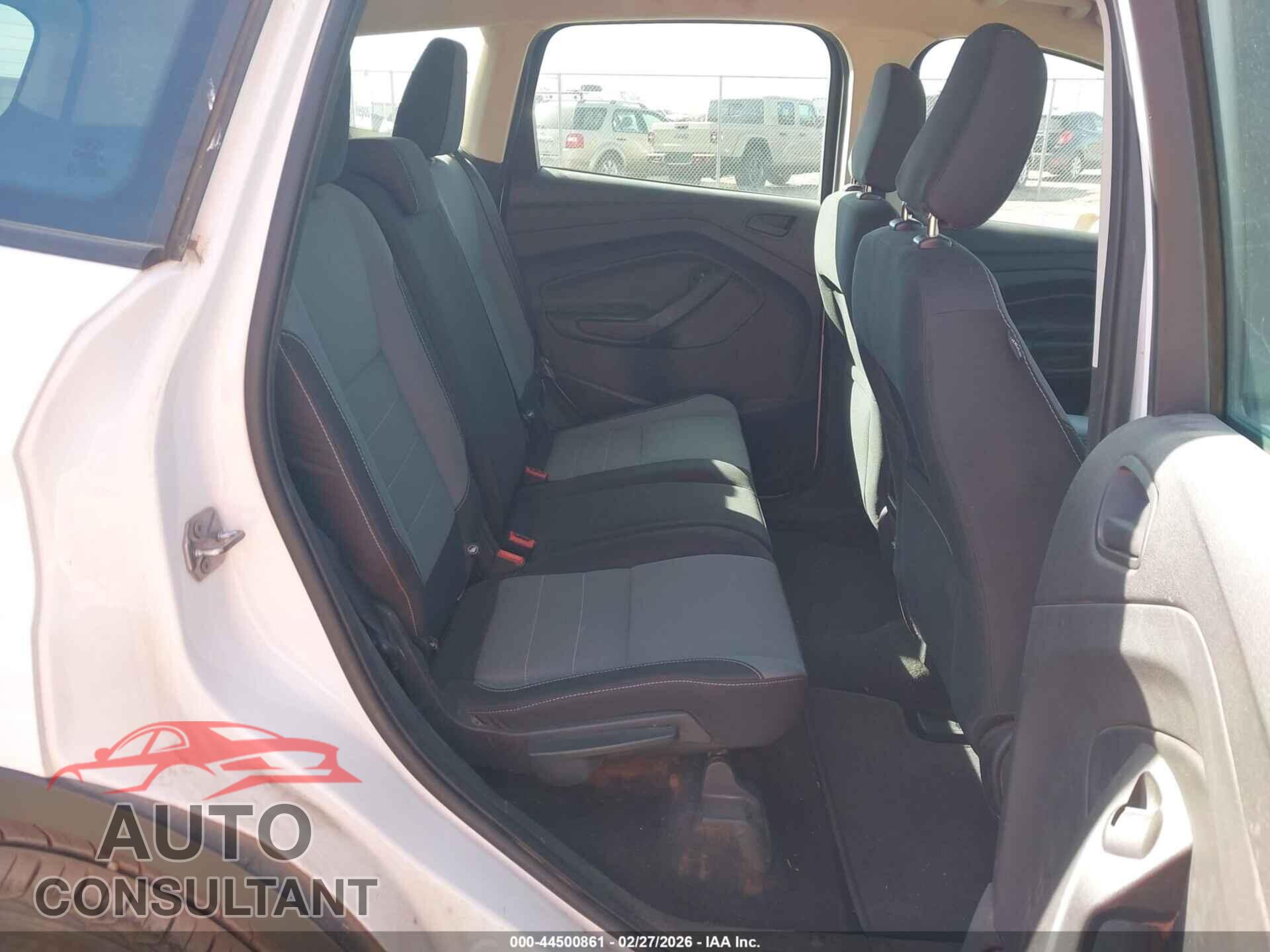 FORD ESCAPE 2018 - 1FMCU0F76JUD29393