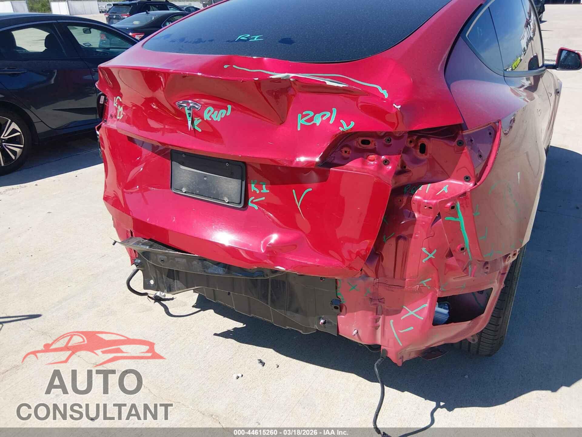 TESLA MODEL Y 2020 - 5YJYGDEE9LF044708