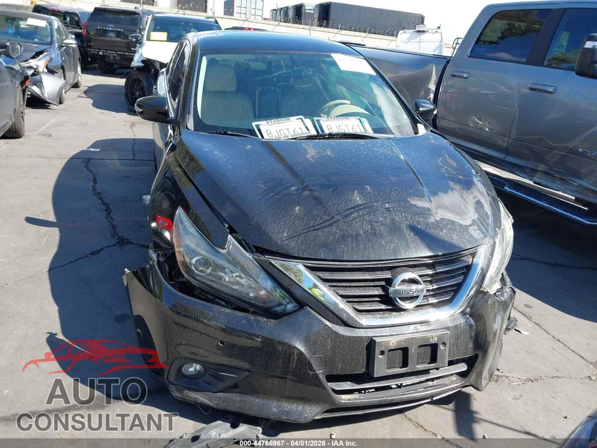 NISSAN ALTIMA 2017 - 1N4BL3AP9HC497014