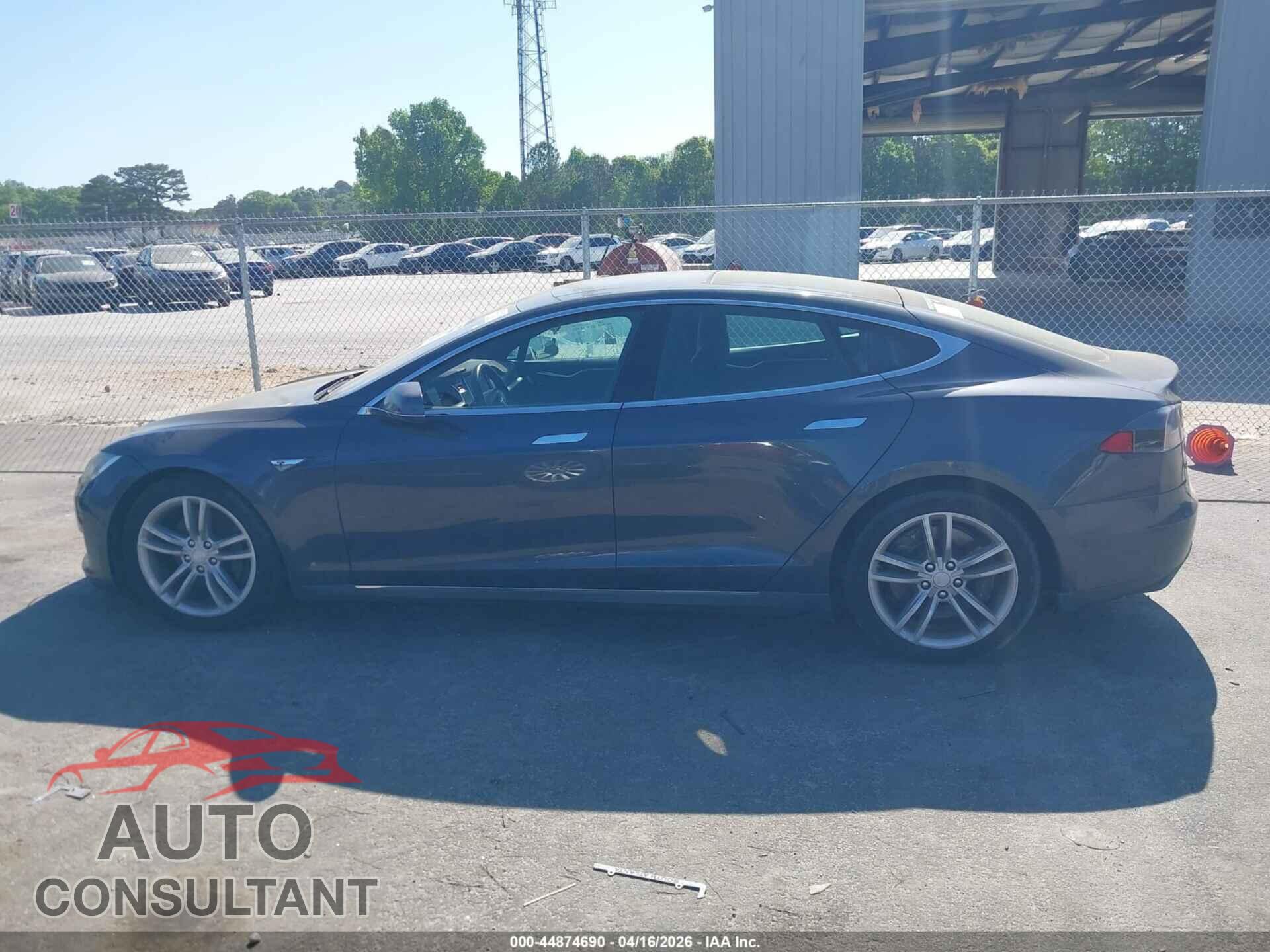 TESLA MODEL S 2015 - 5YJSA1H25FF087602