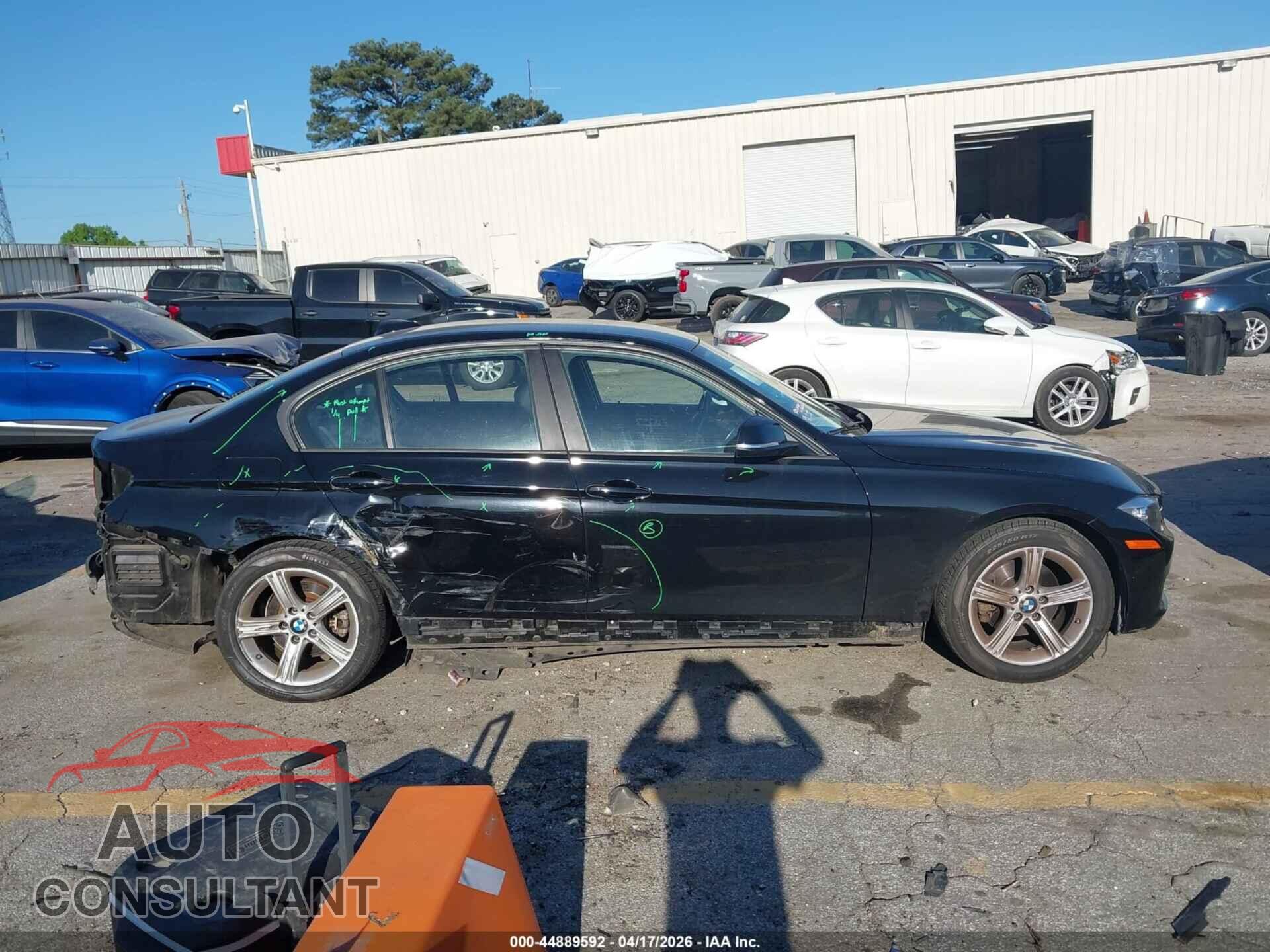 BMW 320I 2014 - WBA3B1G56ENS77385