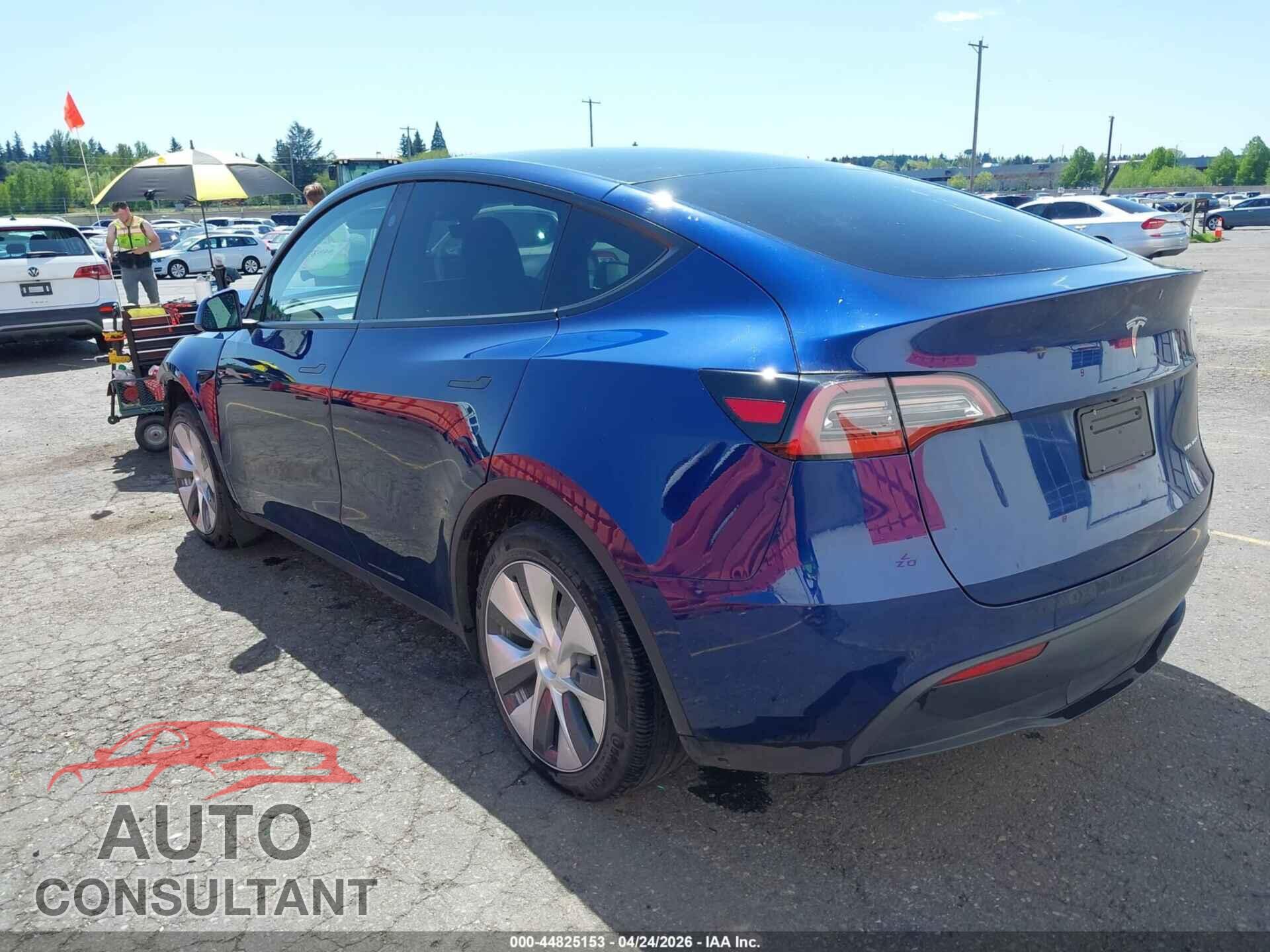 TESLA MODEL Y 2023 - 7SAYGAEE4PF926635