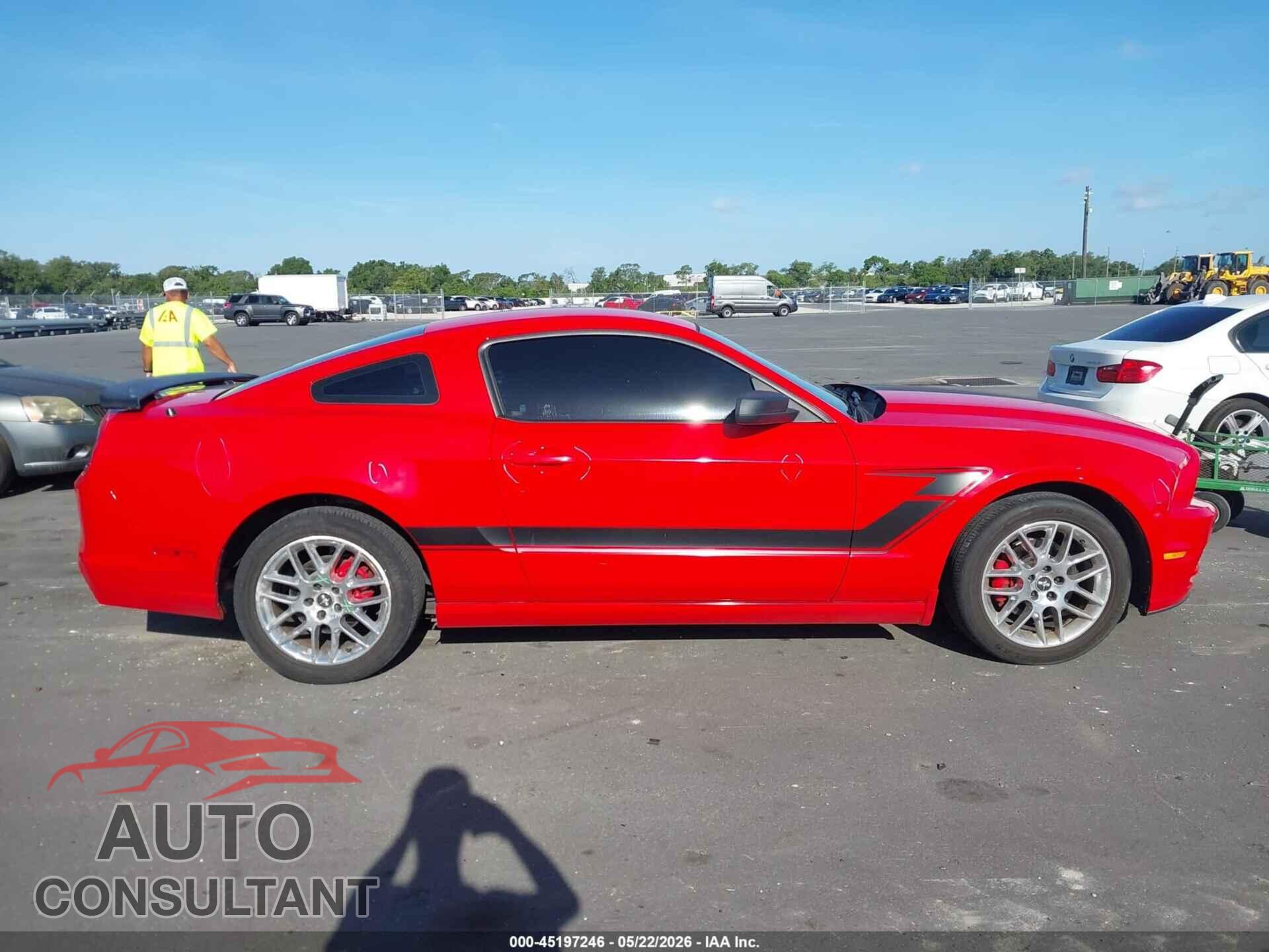 FORD MUSTANG 2014 - 1ZVBP8AM7E5270936