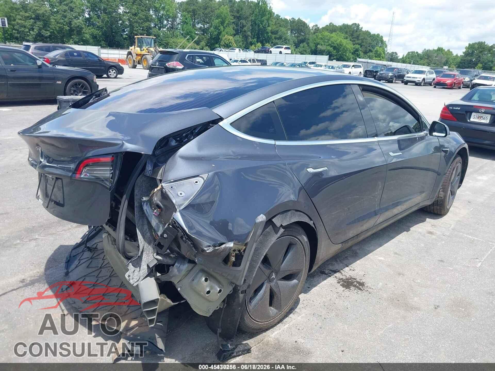 TESLA MODEL 3 2018 - 5YJ3E1EA8JF026659