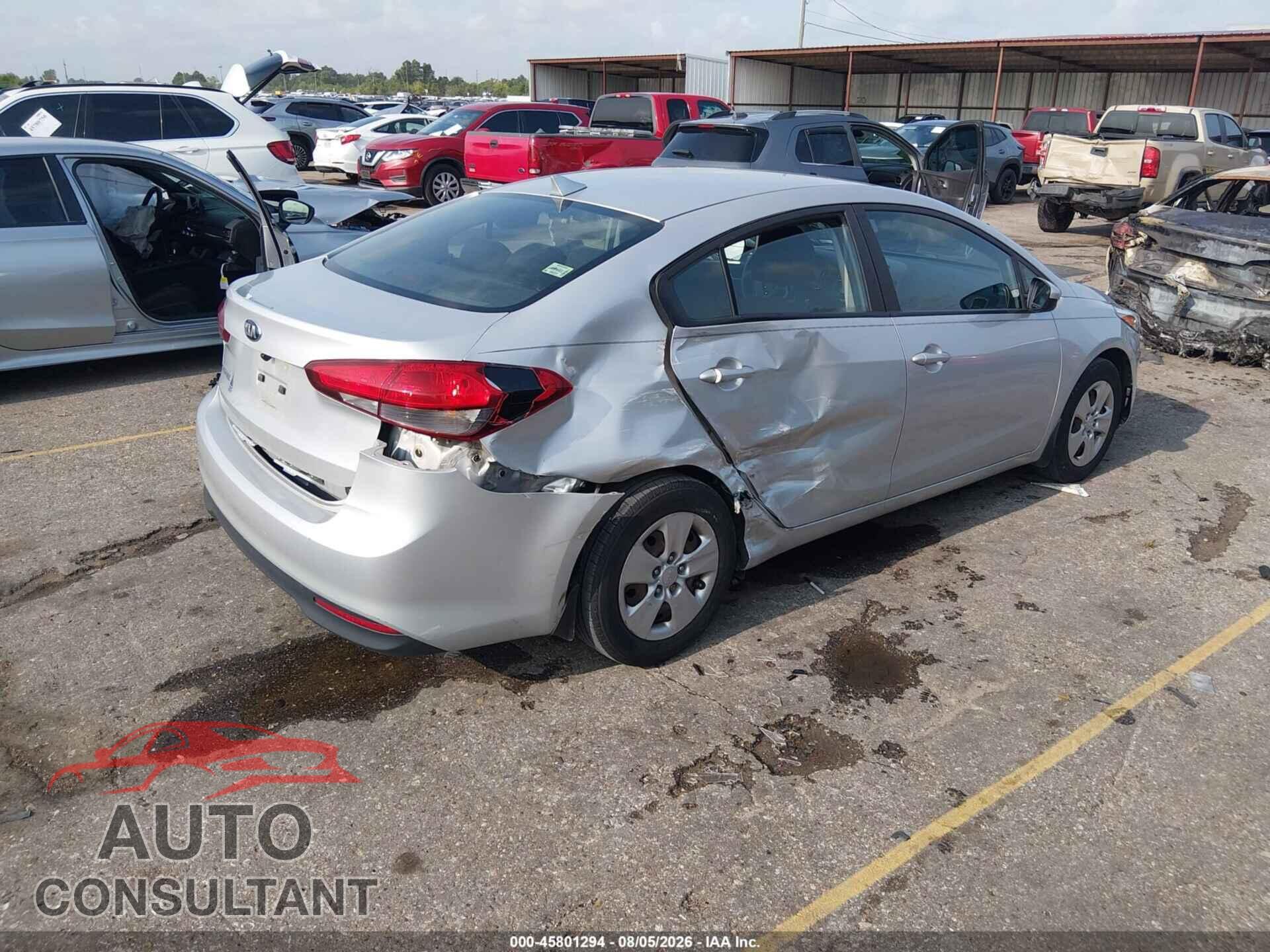 KIA FORTE 2017 - 3KPFK4A74HE160120