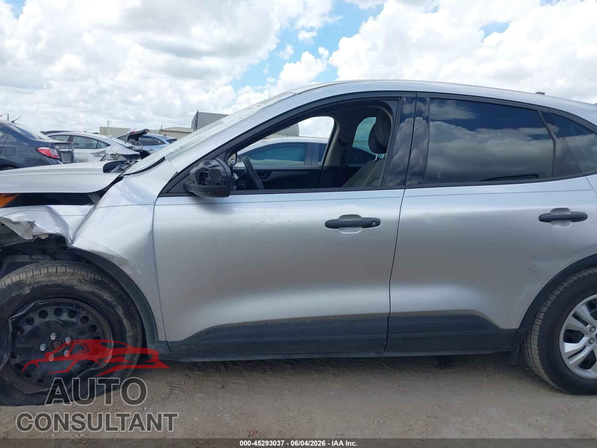 FORD ESCAPE 2020 - 1FMCU0F61LUA76395