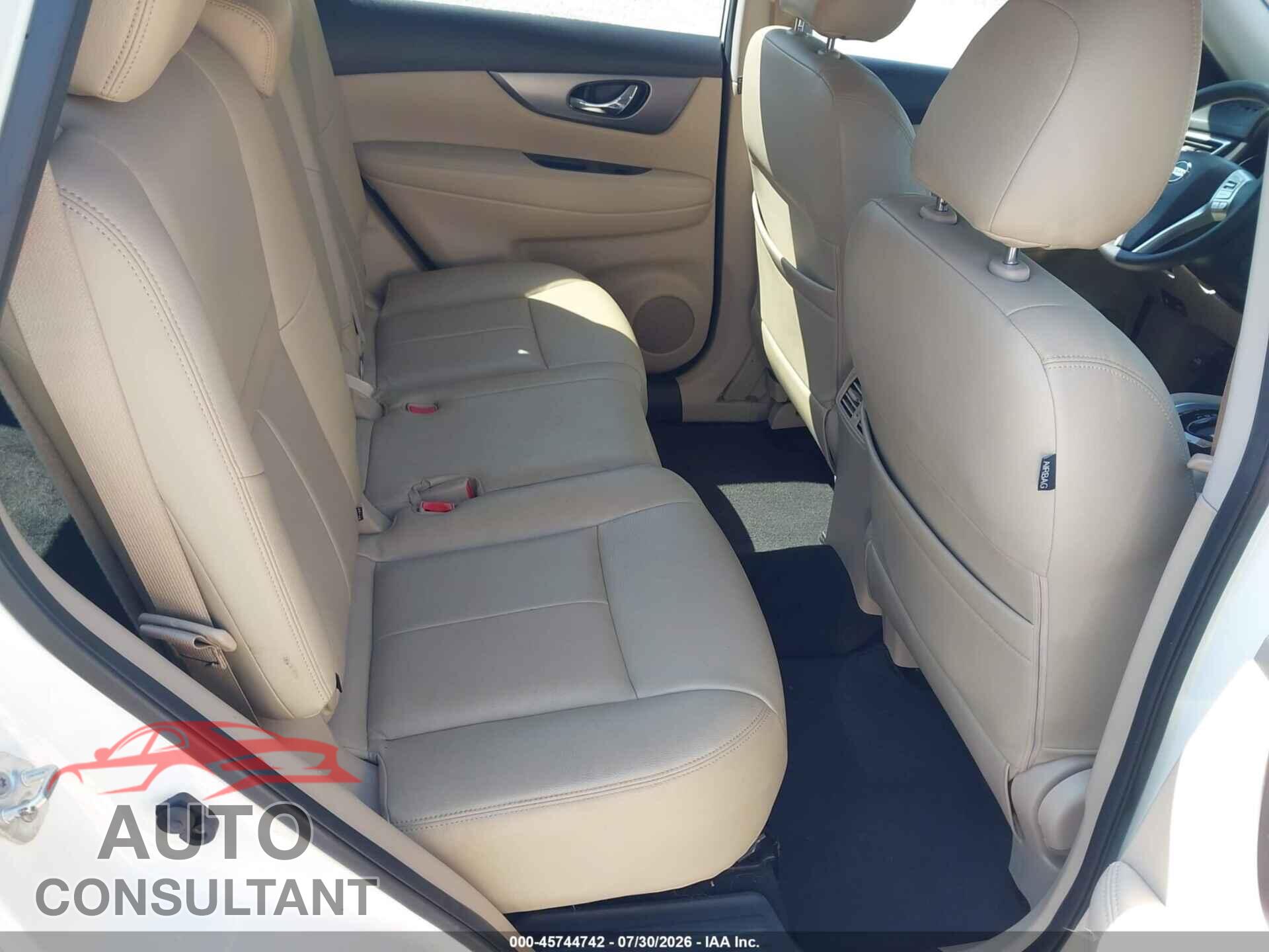 NISSAN ROGUE 2016 - KNMAT2MT4GP630150