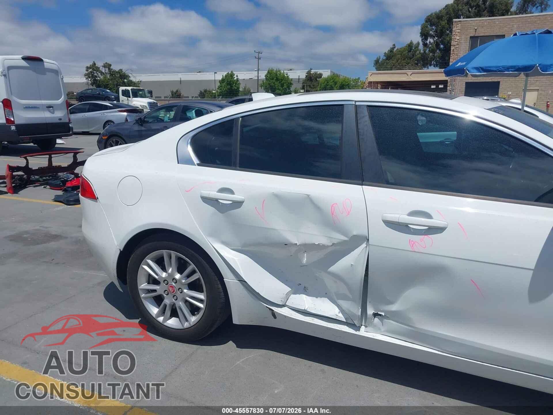 JAGUAR XE 2017 - SAJAD4BG1HA965953