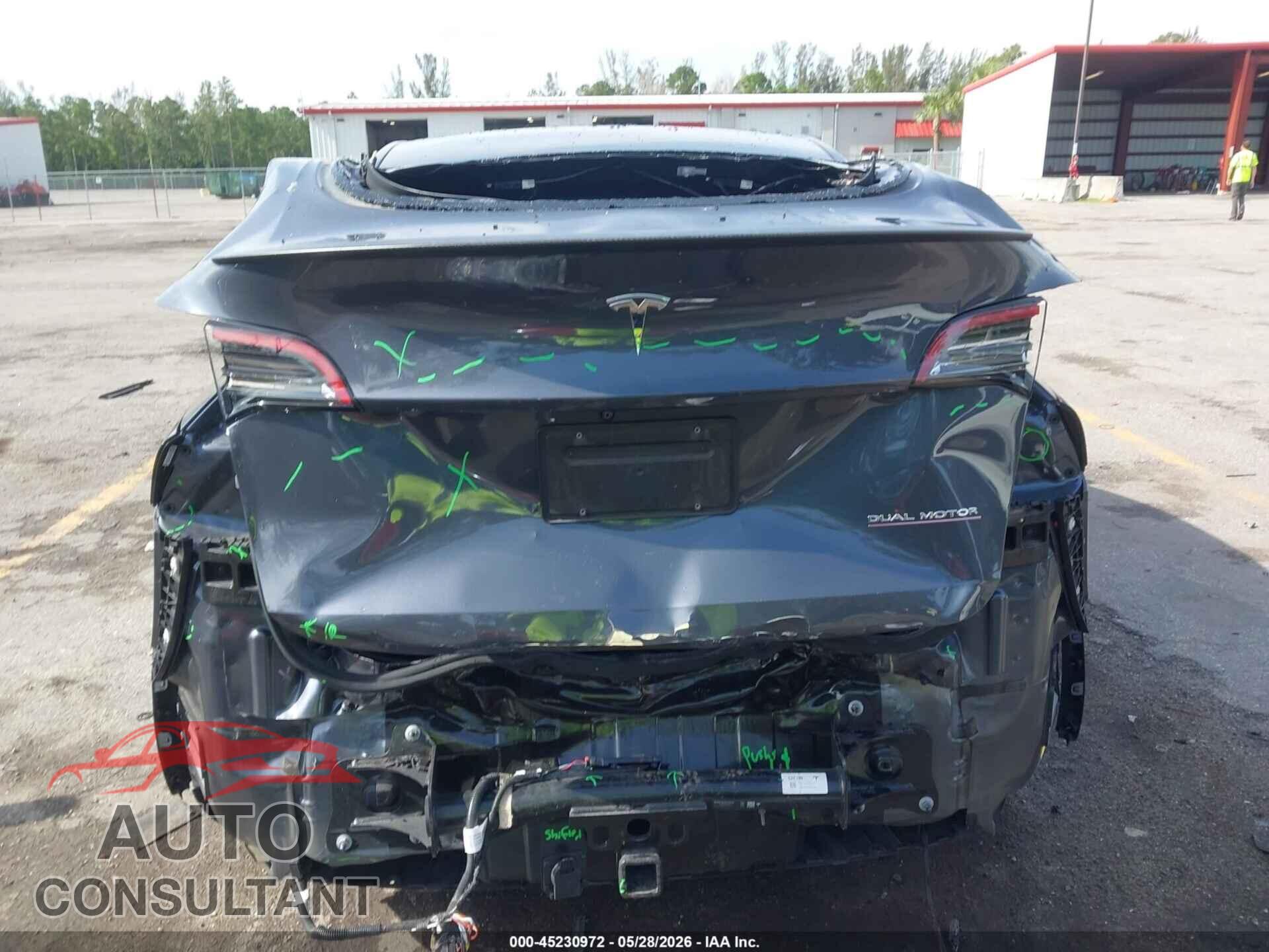 TESLA MODEL Y 2022 - 7SAYGDEF6NF533520