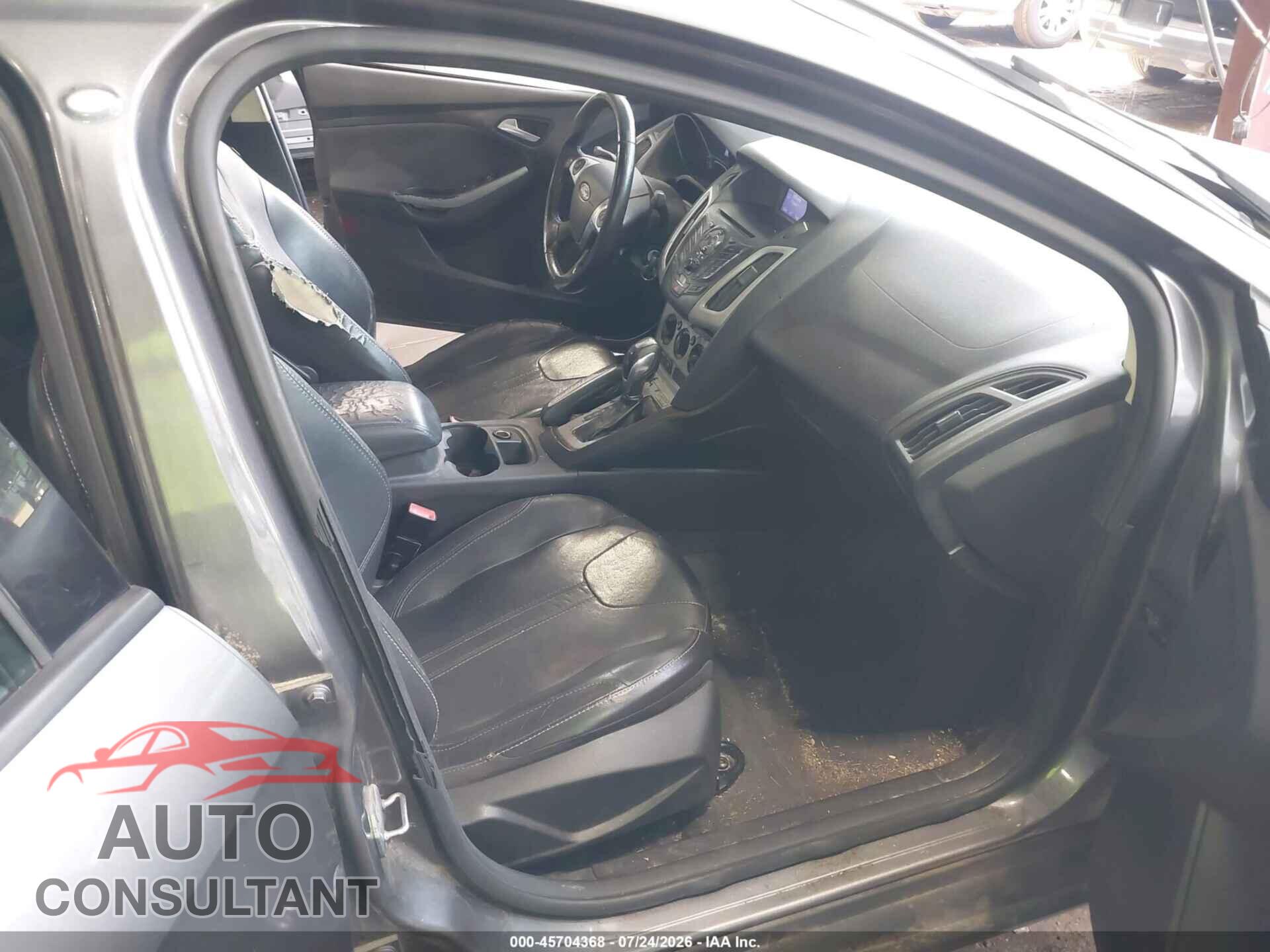 FORD FOCUS 2013 - 1FADP3F29DL104875
