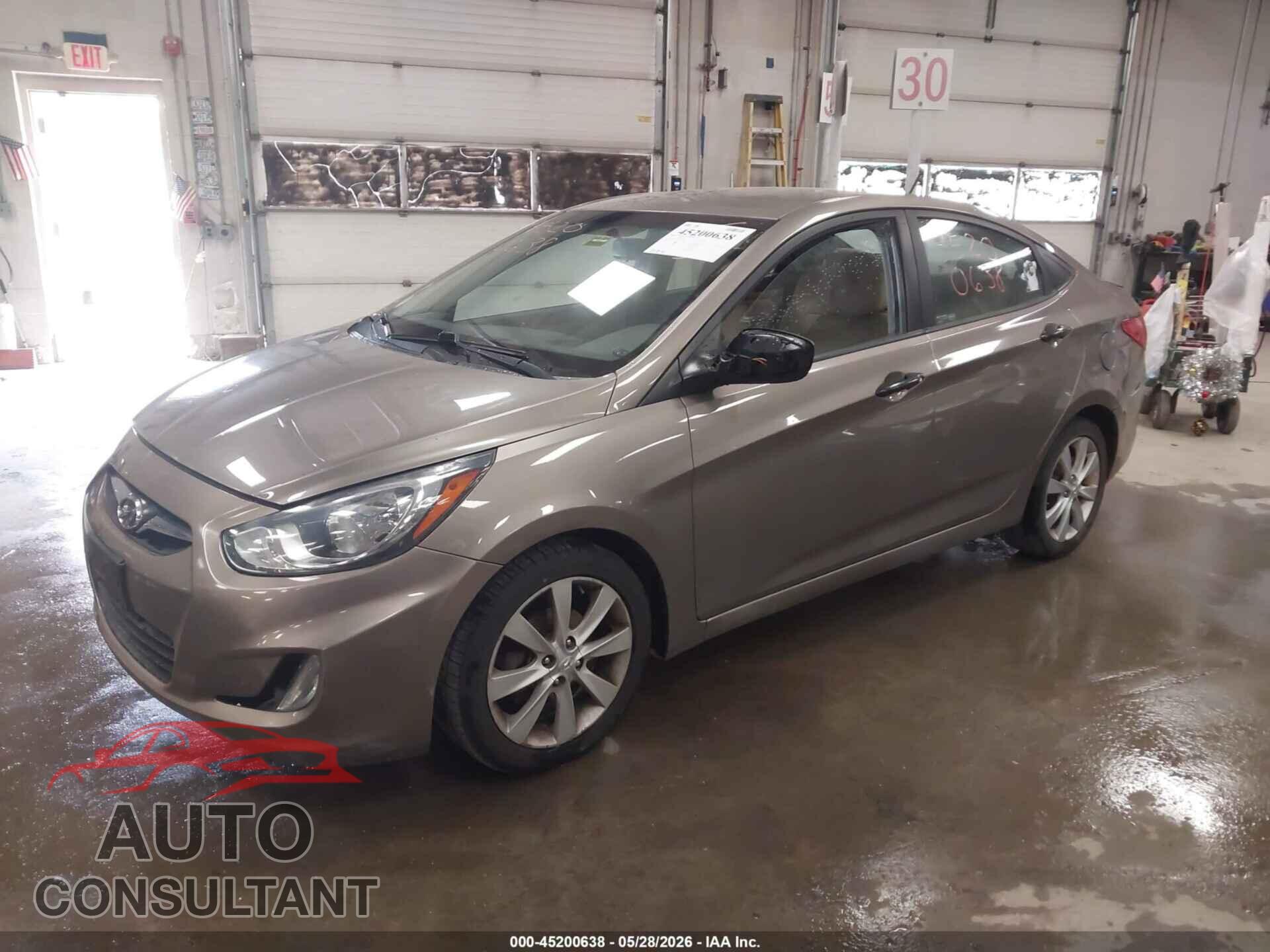 HYUNDAI ACCENT 2012 - KMHCU4AE5CU211934