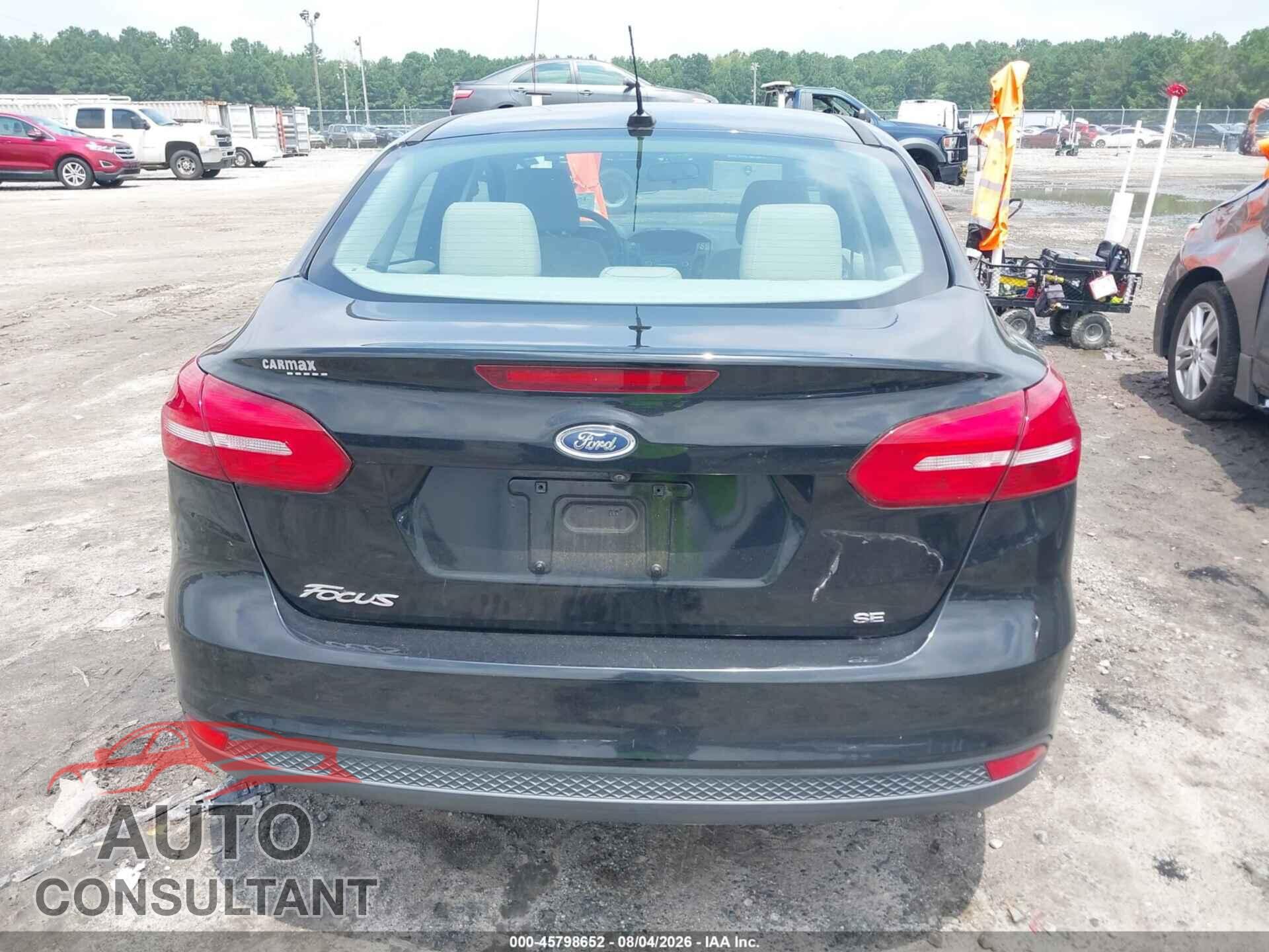 FORD FOCUS 2018 - 1FADP3F21JL307304