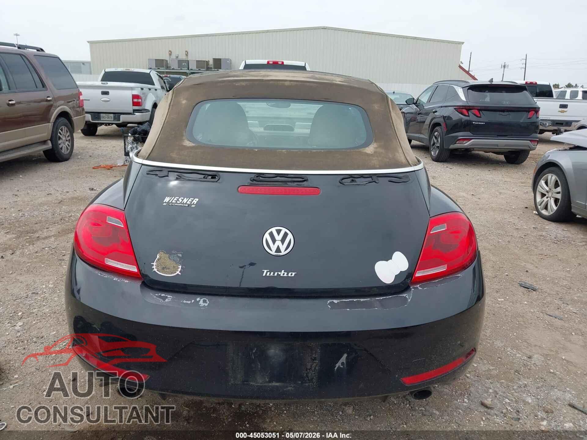 VOLKSWAGEN BEETLE 2014 - 3VW7S7AT4EM821663
