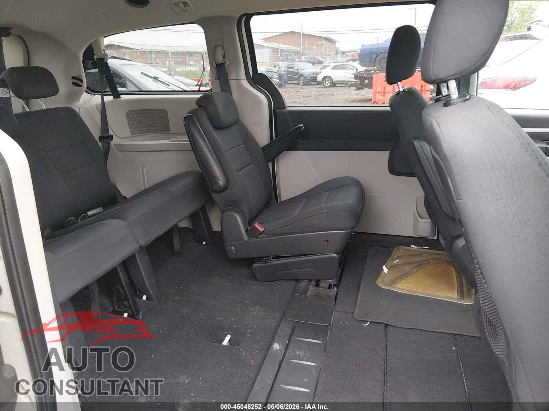 DODGE GRAND CARAVAN 2010 - 2D4RN4DE8AR192185
