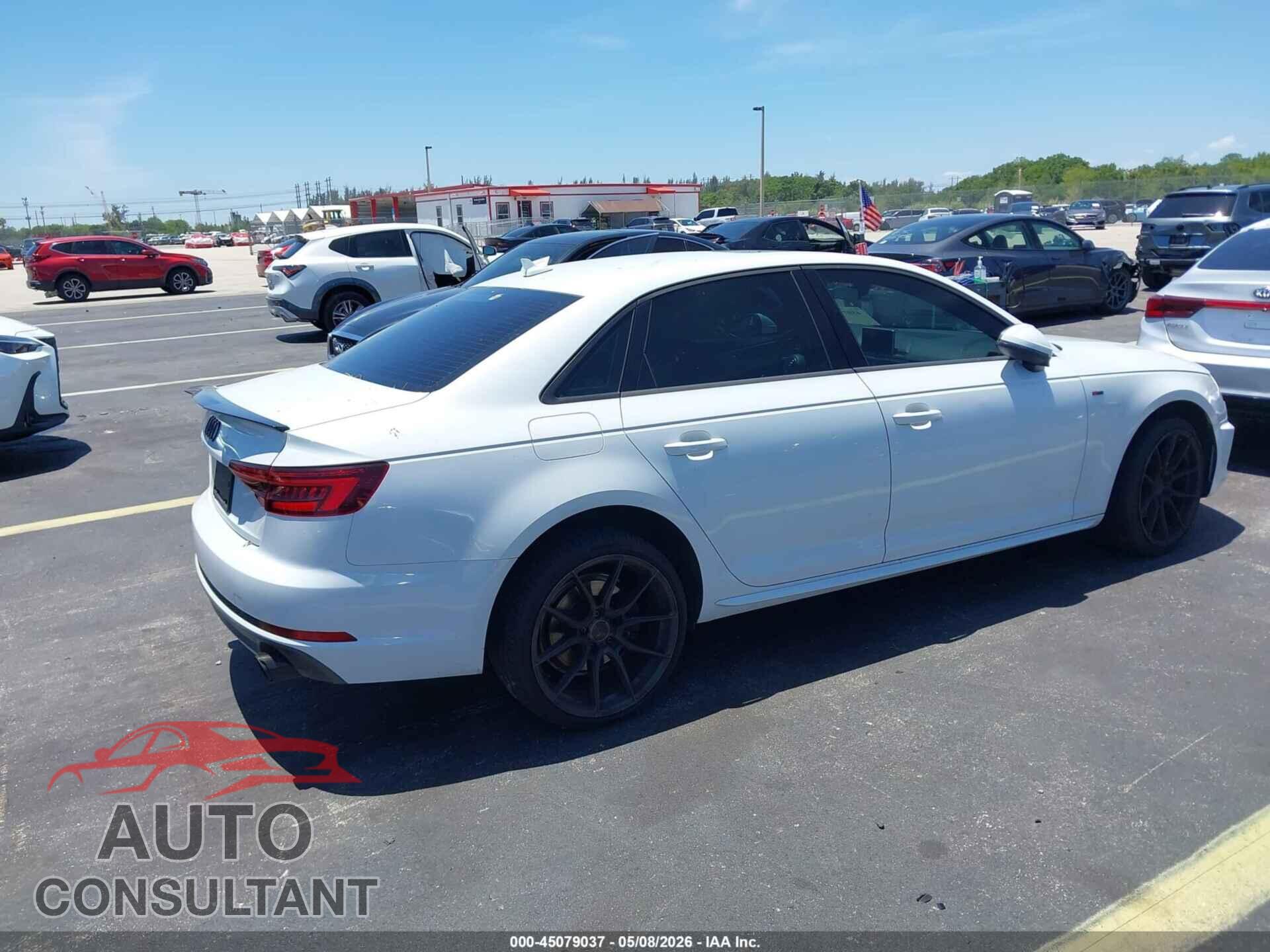 AUDI A4 2018 - WAUKMAF4XJA224950