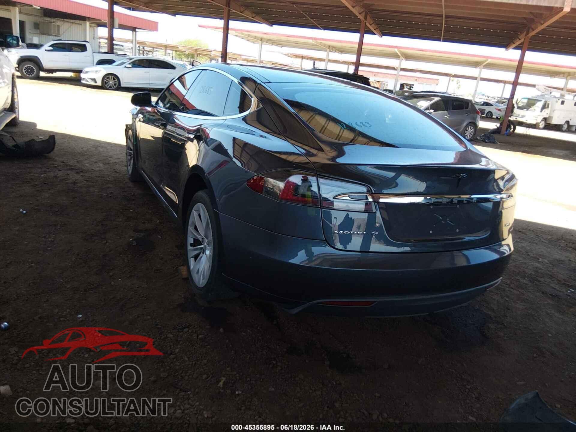 TESLA MODEL S 2016 - 5YJSA1E2XGF128683