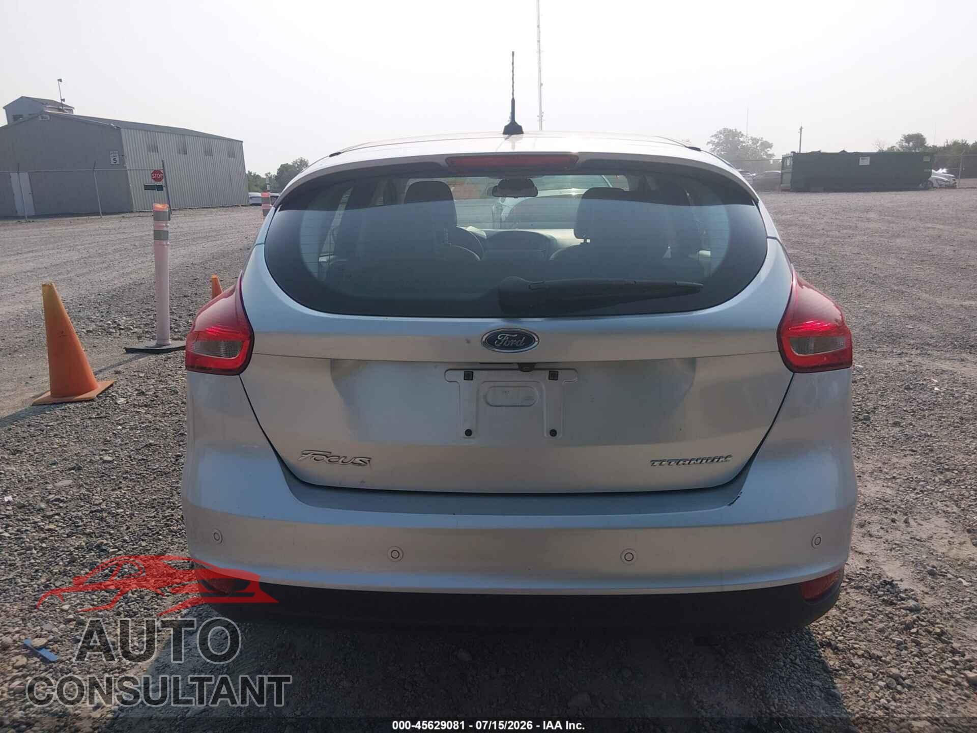 FORD FOCUS 2017 - 1FADP3N22HL291481
