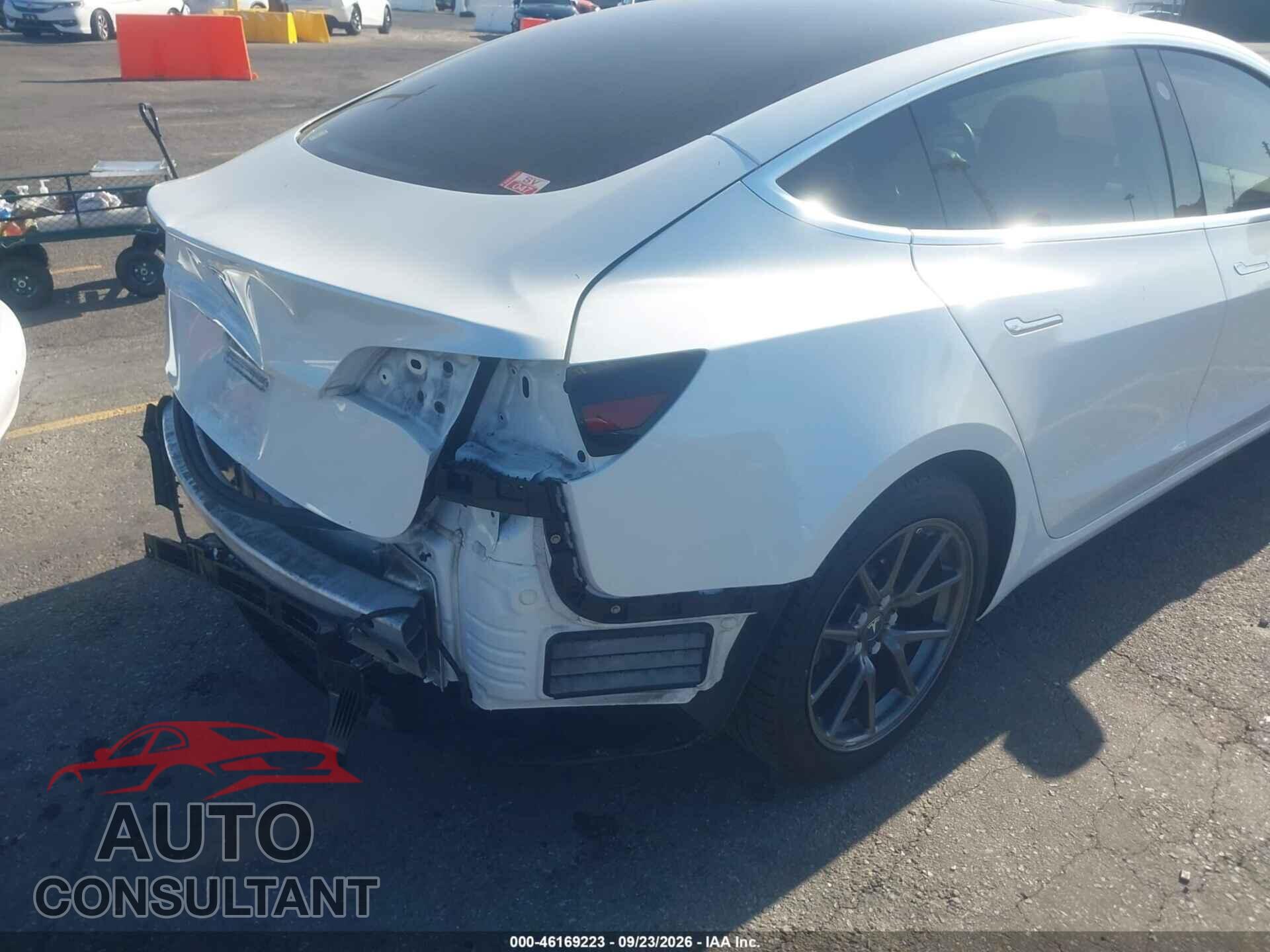 TESLA MODEL 3 2019 - 5YJ3E1EA0KF483564
