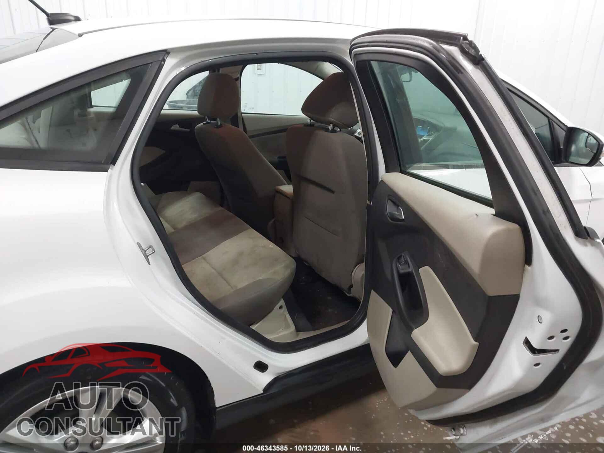 FORD FOCUS 2014 - 1FADP3F21EL270924