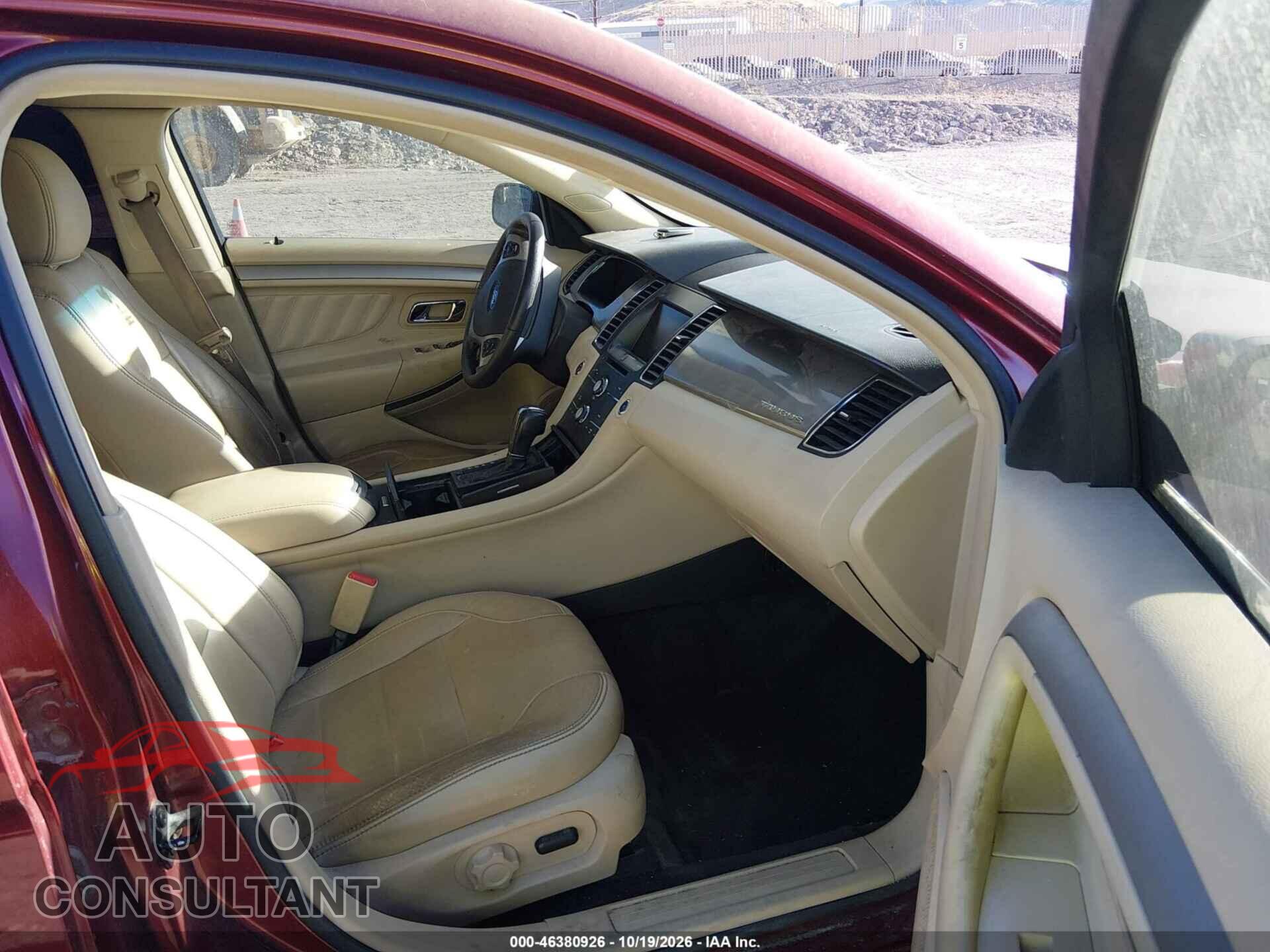 FORD TAURUS 2015 - 1FAHP2E89FG157086