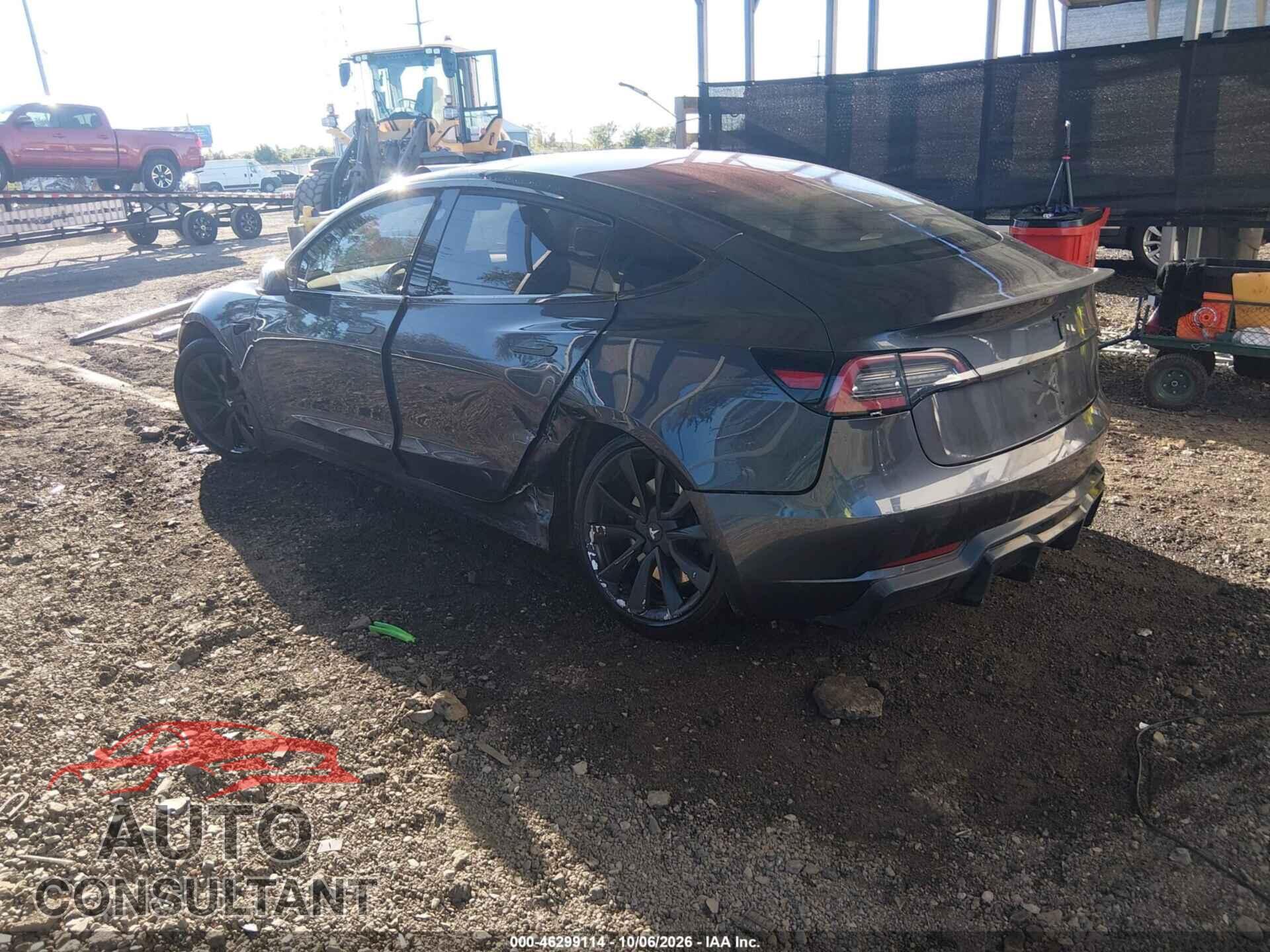 TESLA MODEL 3 2018 - 5YJ3E1EA1JF003353