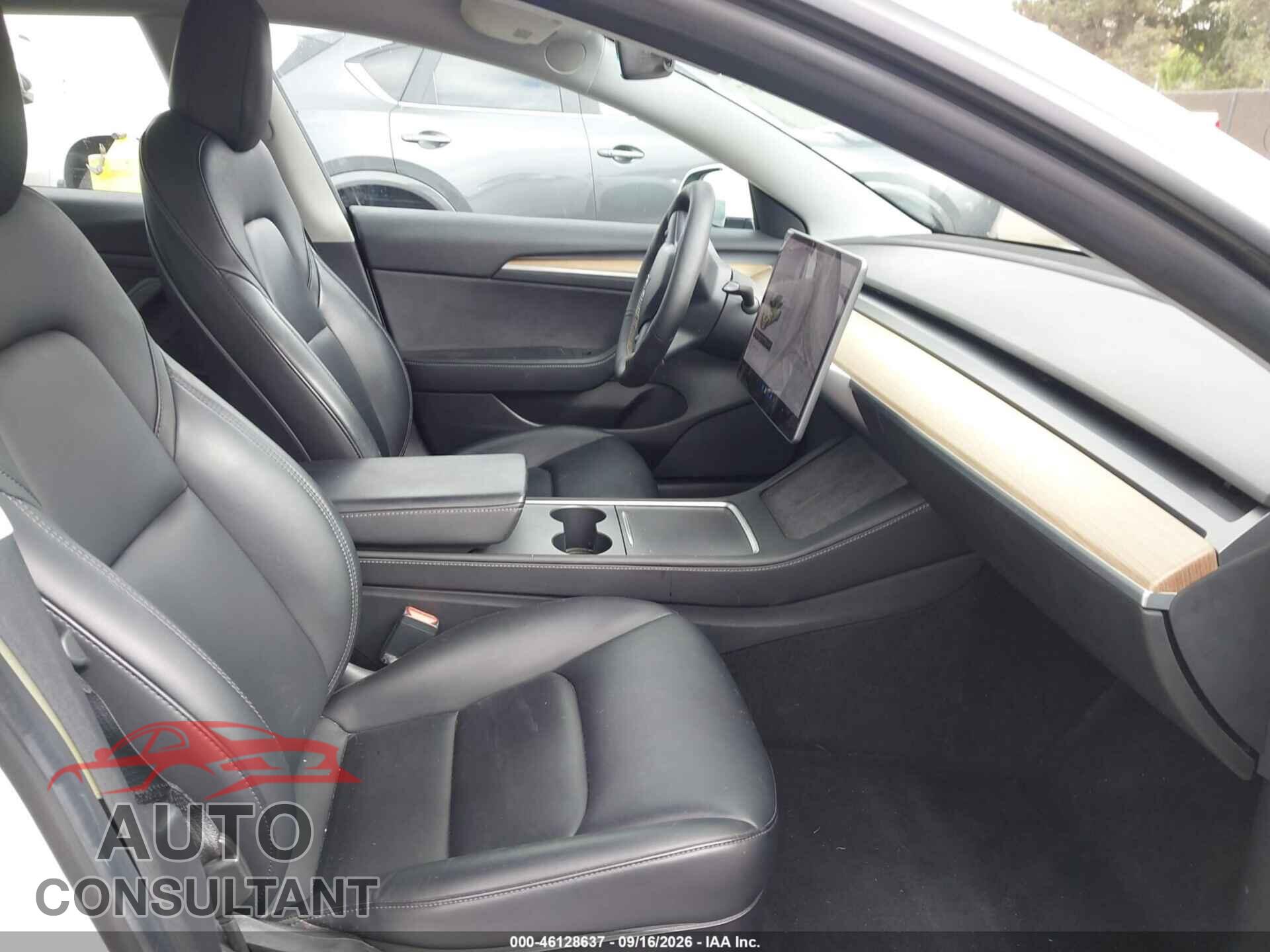TESLA MODEL 3 2021 - 5YJ3E1EA5MF074947