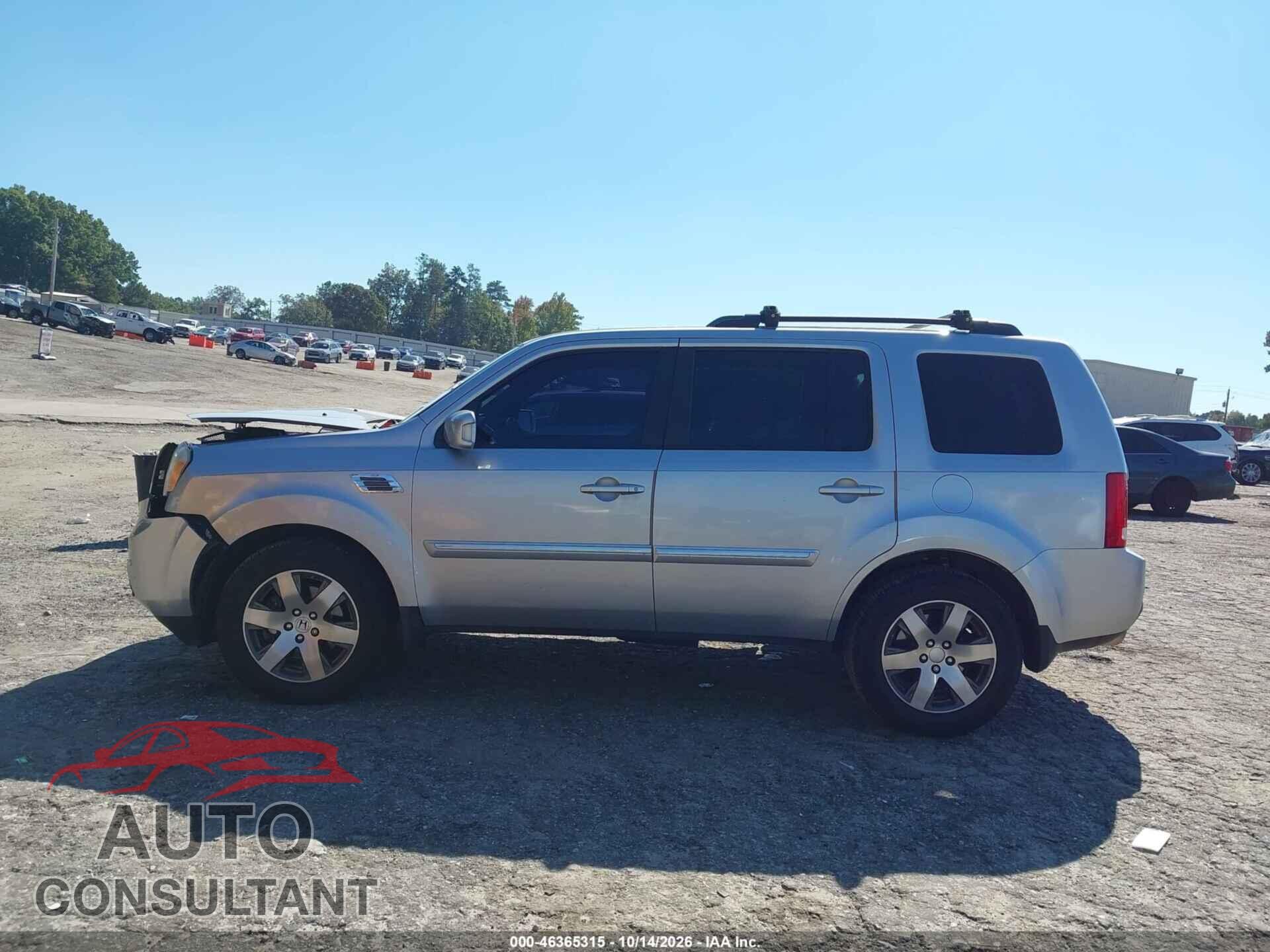 HONDA PILOT 2015 - 5FNYF4H94FB041012