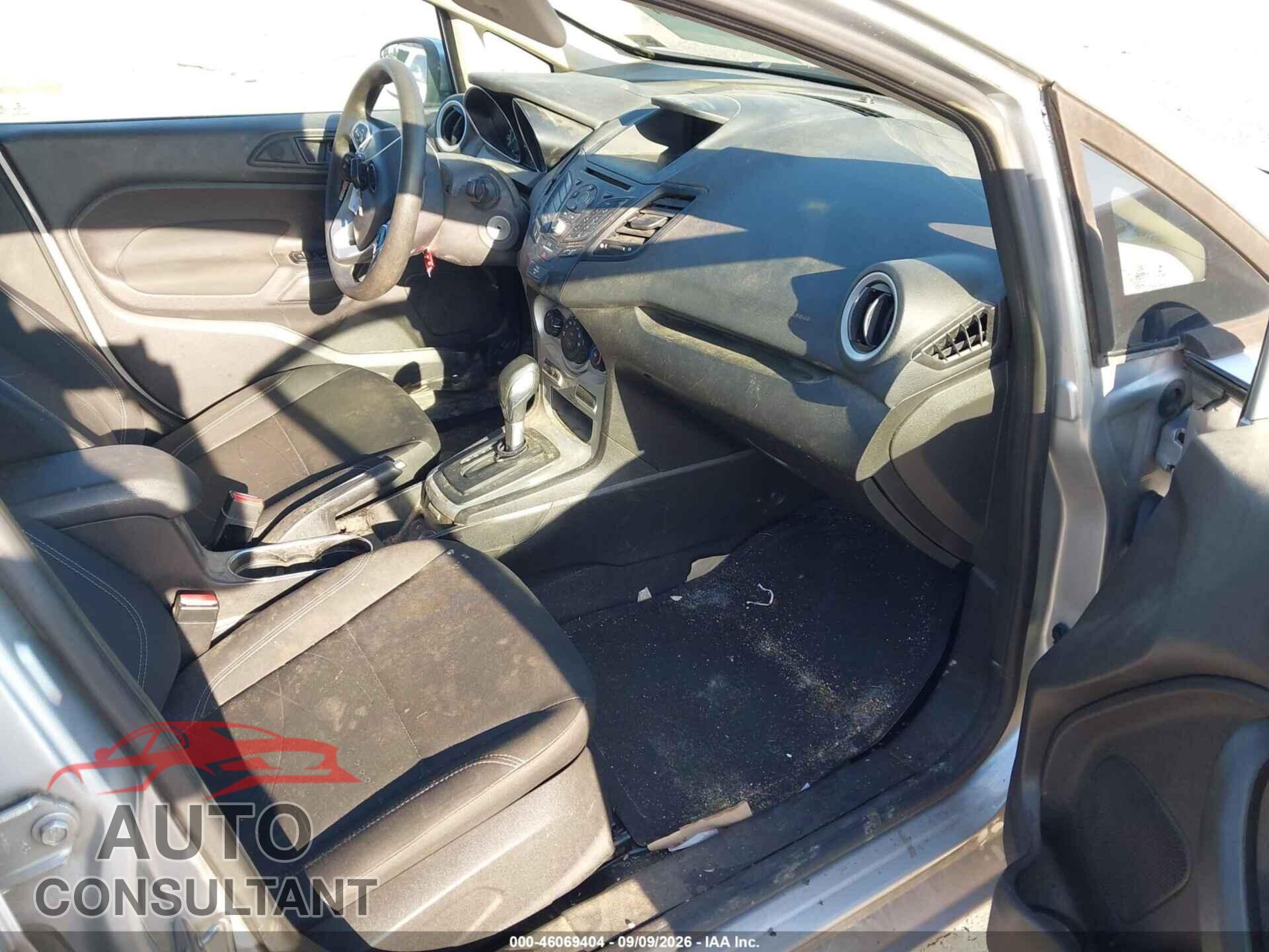 FORD FIESTA 2019 - 3FADP4EJ1KM134897